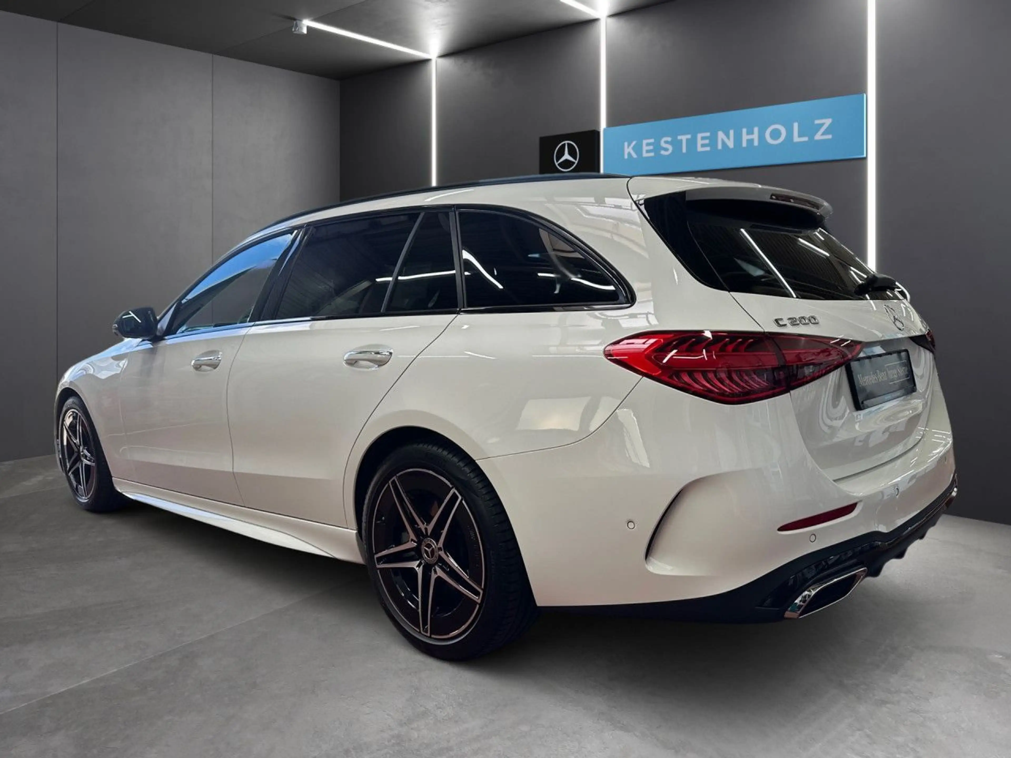 Mercedes-Benz C 200 T Edition AMG-Line Pano AHK Night Memory PTS — photo 5