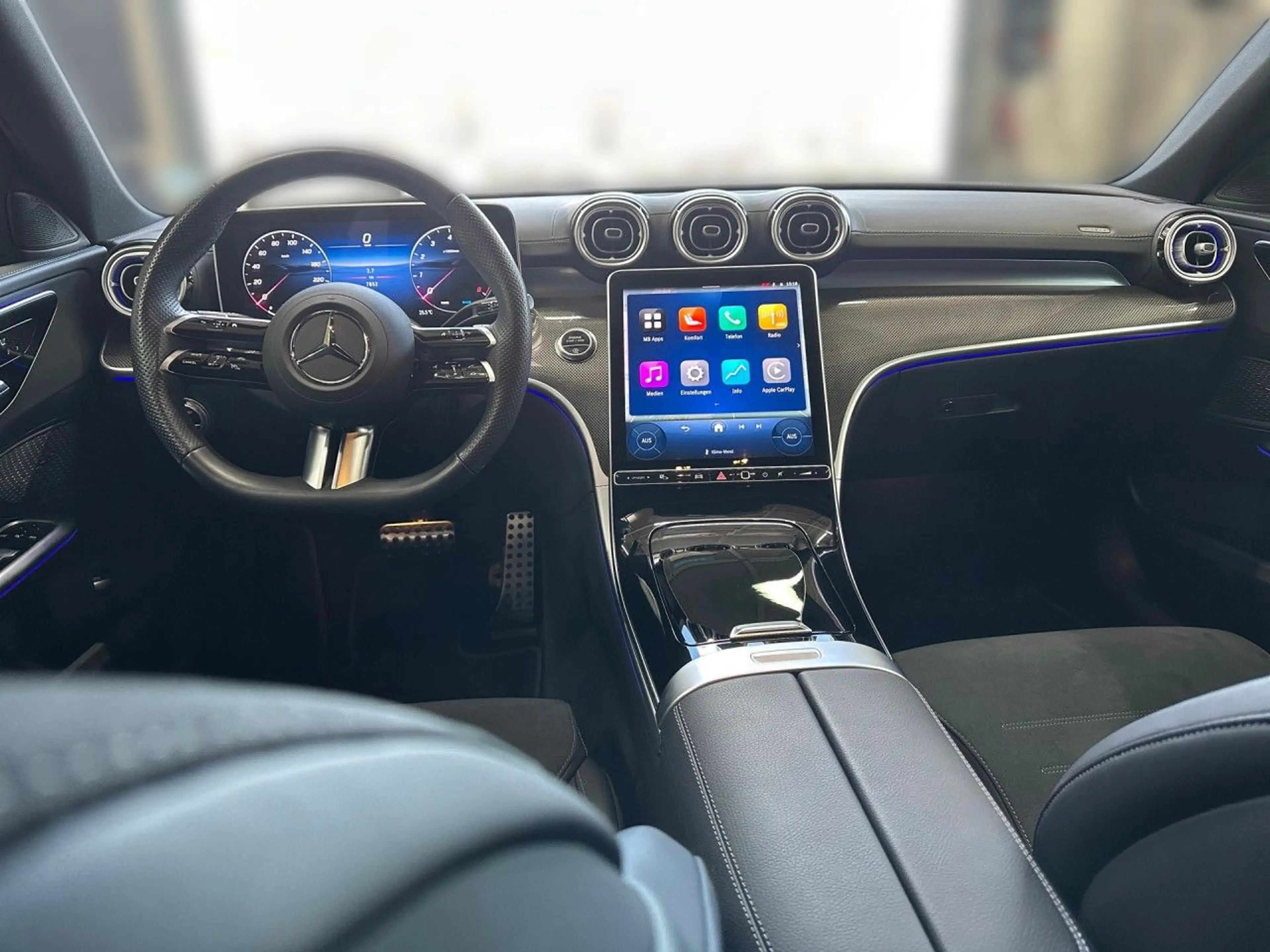 Mercedes-Benz C 200 T Edition AMG-Line Pano AHK Night Memory PTS — photo 11