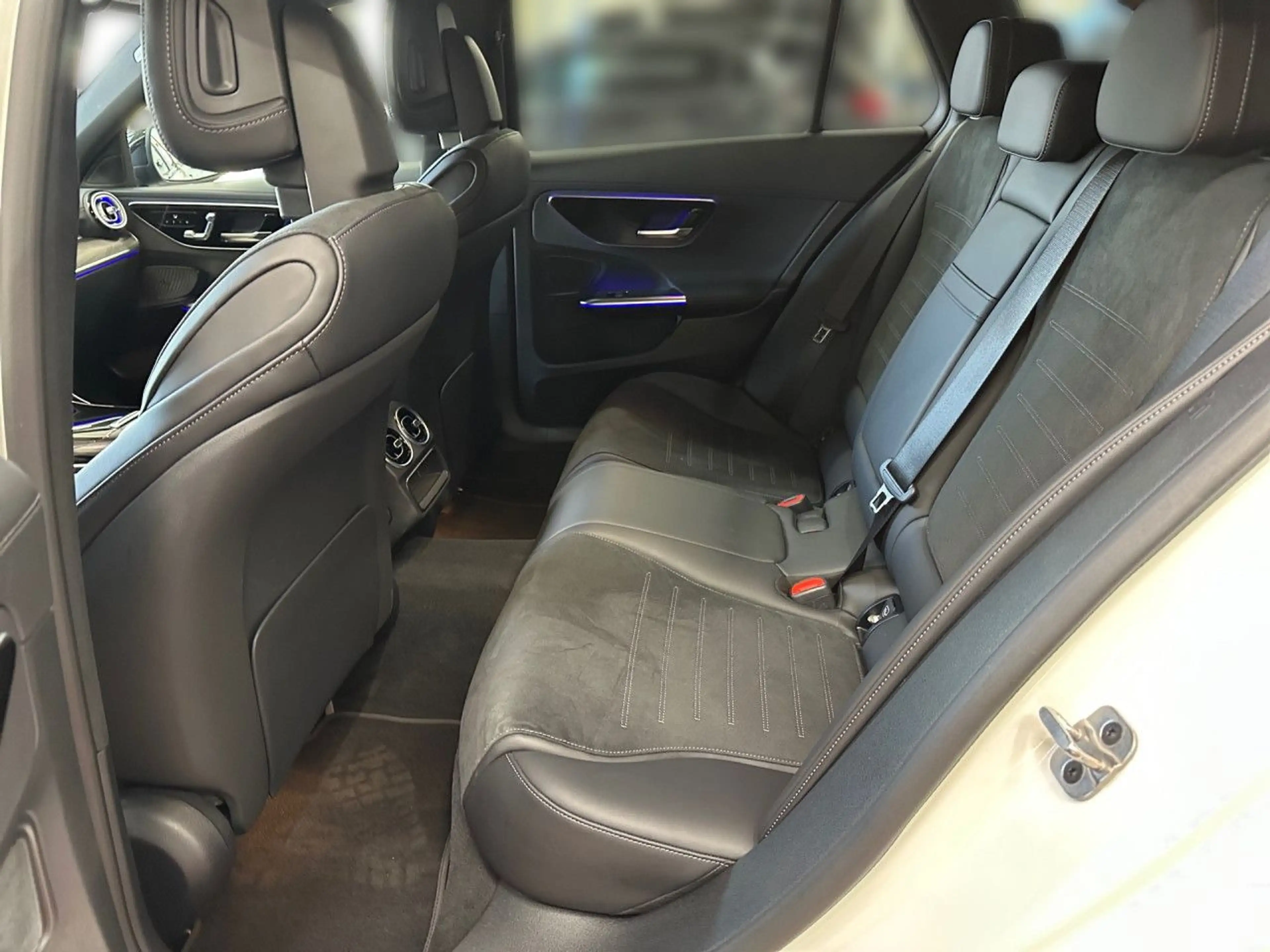 Mercedes-Benz C 200 T Edition AMG-Line Pano AHK Night Memory PTS — photo 12