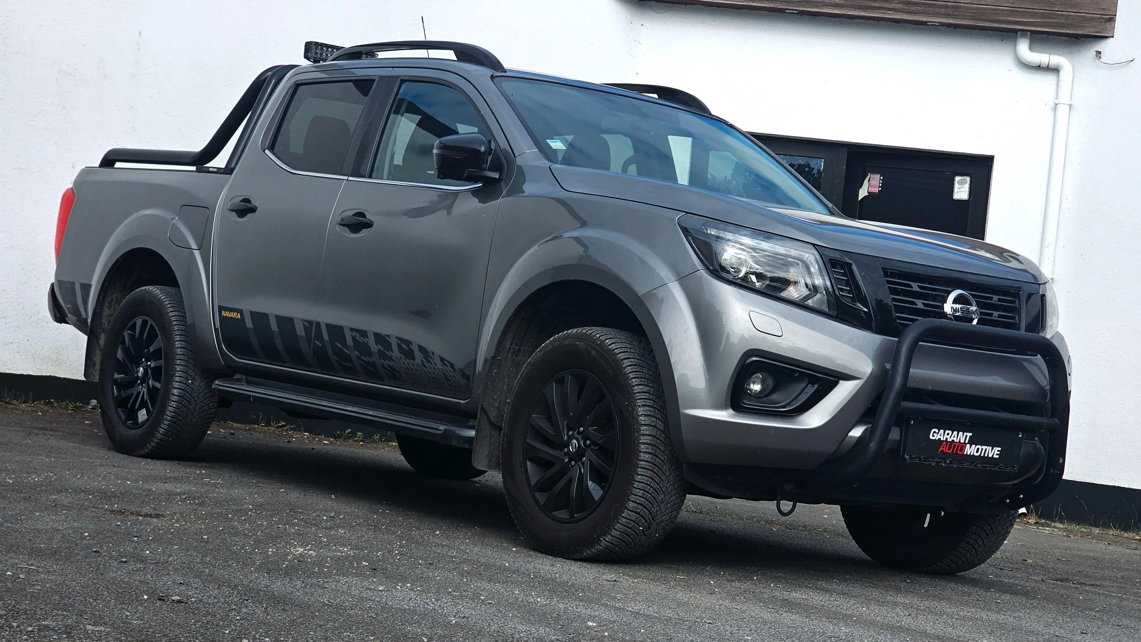 Nissan Navara Black Edition N-GUARD *23132 EX BTW / HTVA — photo 5