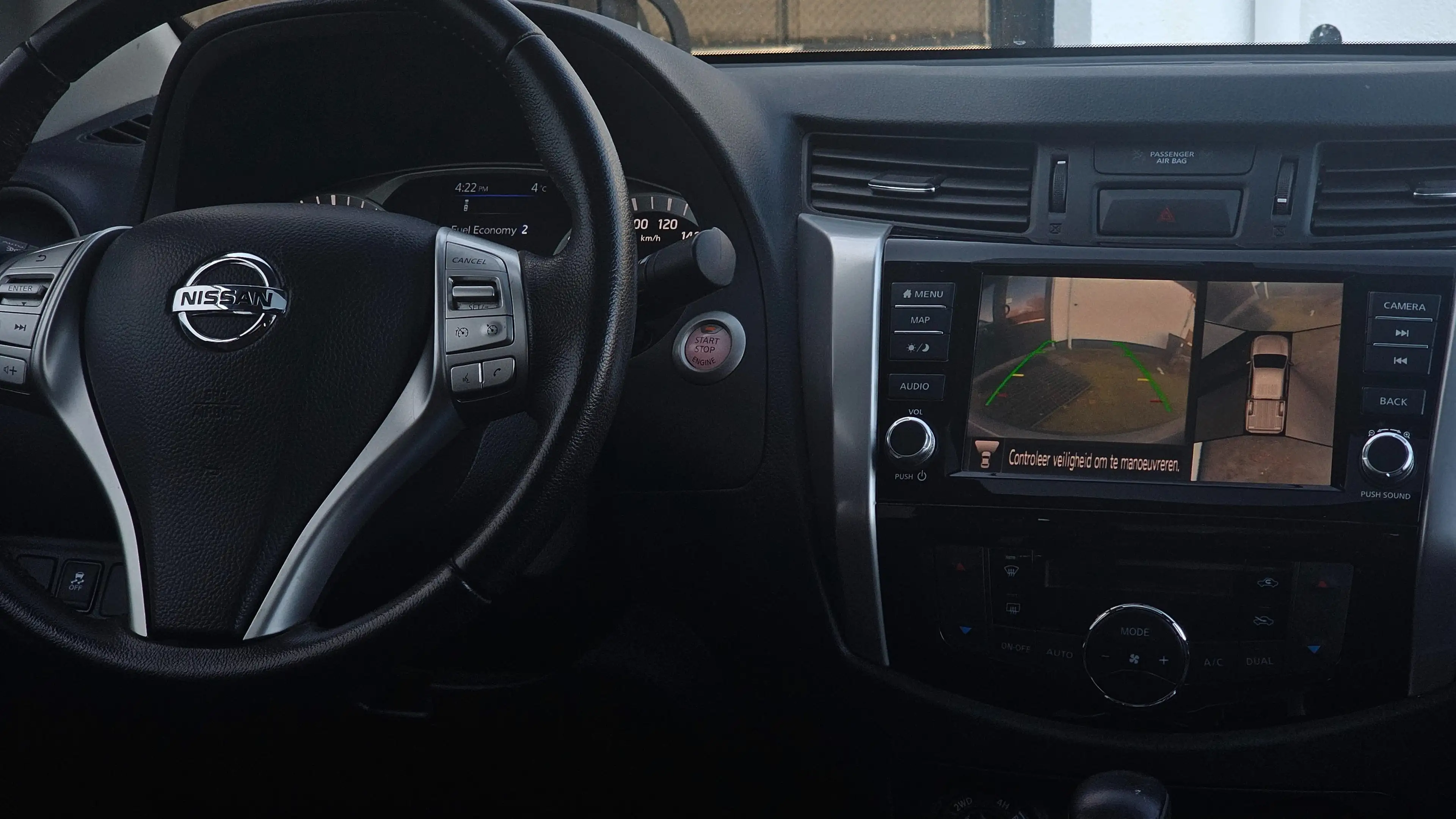 Nissan Navara Black Edition N-GUARD *23132 EX BTW / HTVA — photo 10
