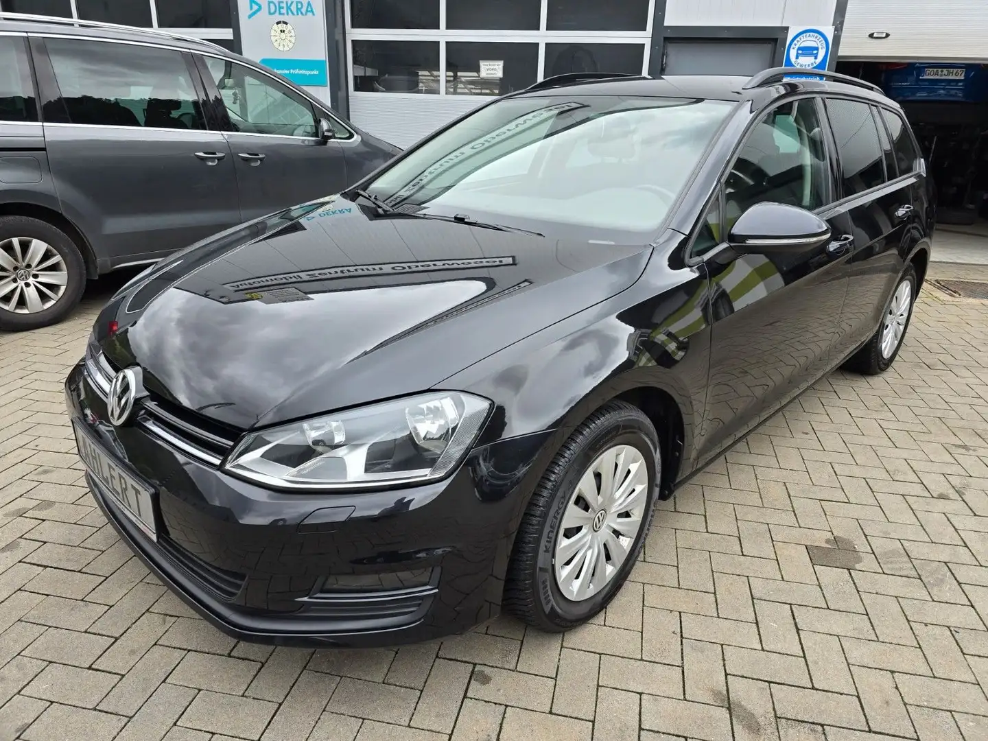 Volkswagen Golf VII Variant Navi PDC Tempomat Schwarz - 1