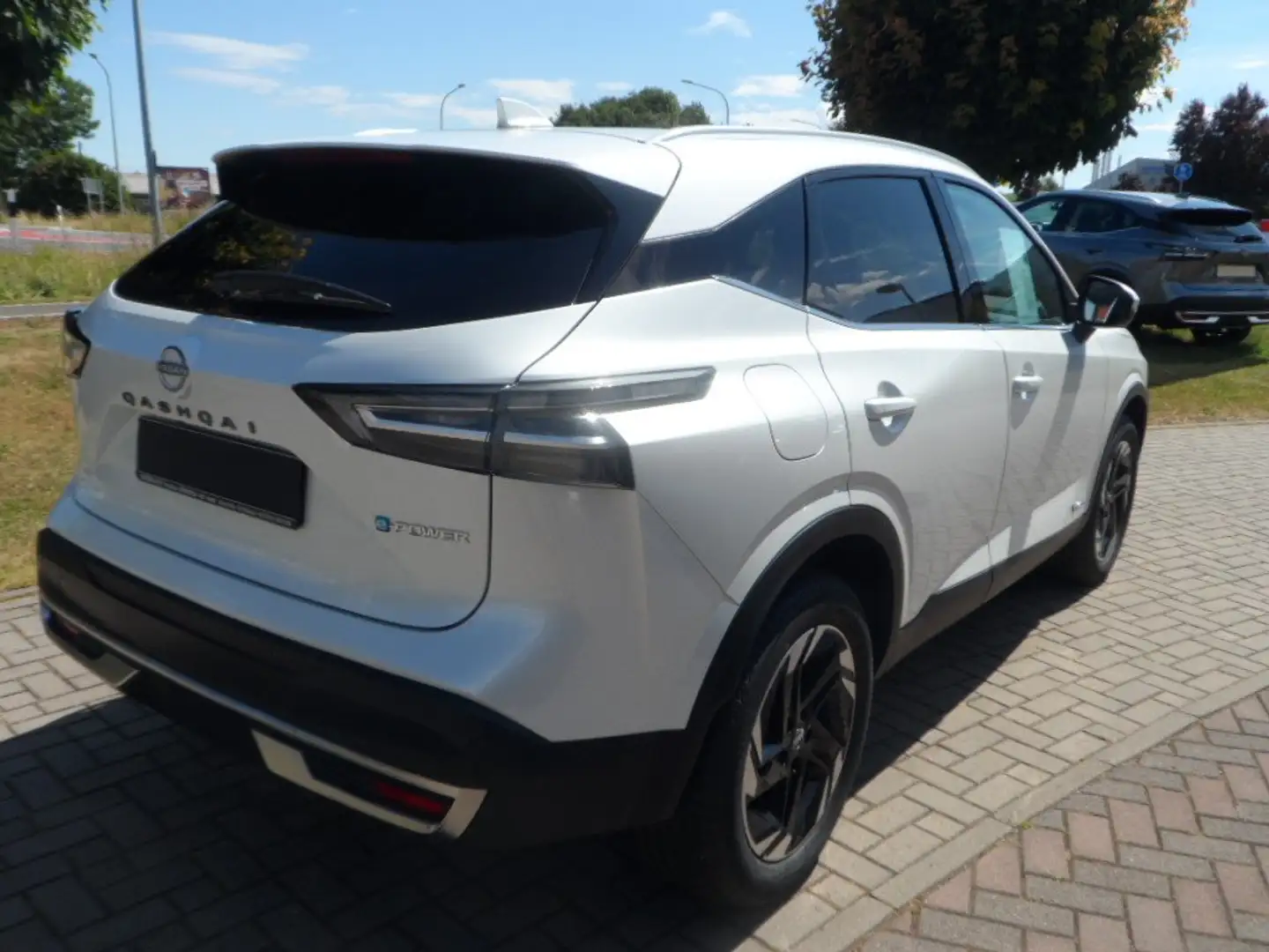 Nissan Qashqai N-Connecta e-Power Winter Komfort Weiß - 2