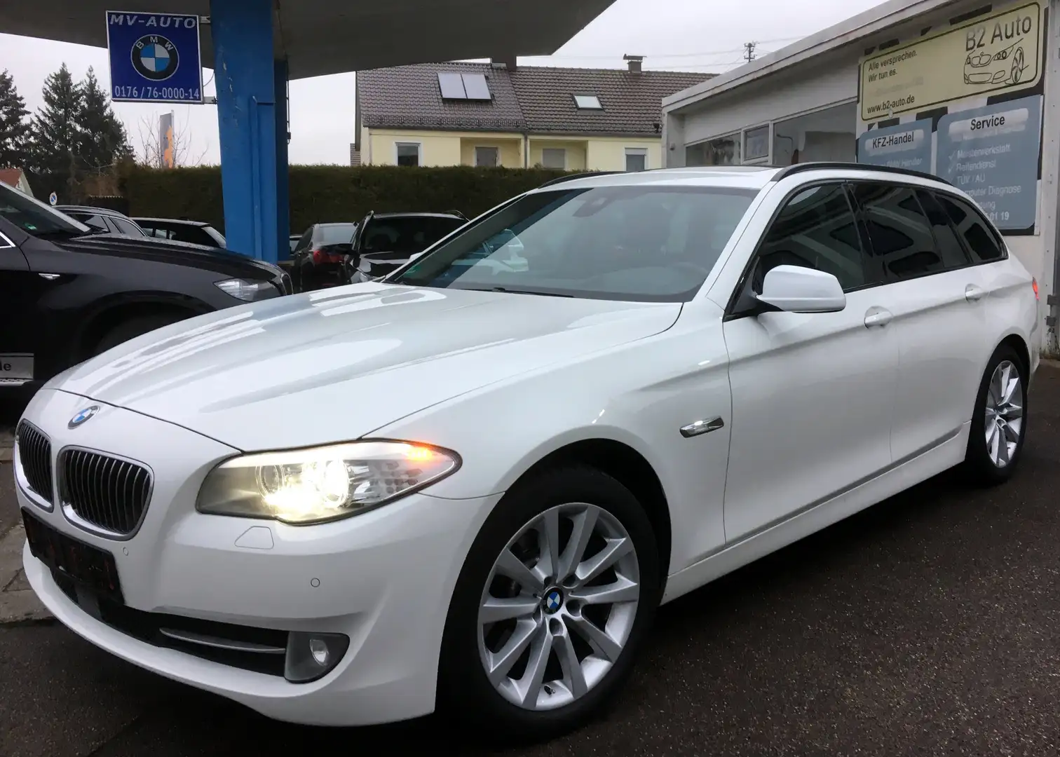 BMW 525 dXA ALLRAD*SPORT*HEAD UP*STHZ*PANO*KAMERA*R18* TOP Weiß - 1