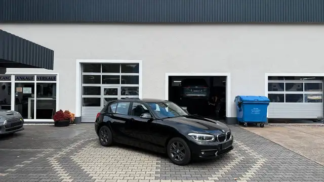 Bmw 116 d Advantage LED Navi Autom Temp