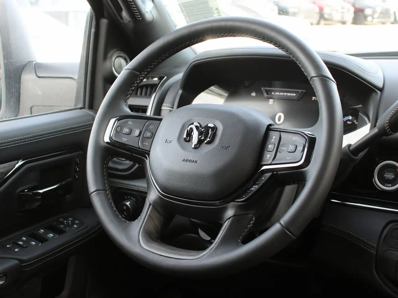 RAM 3500 снимка RAM 3500