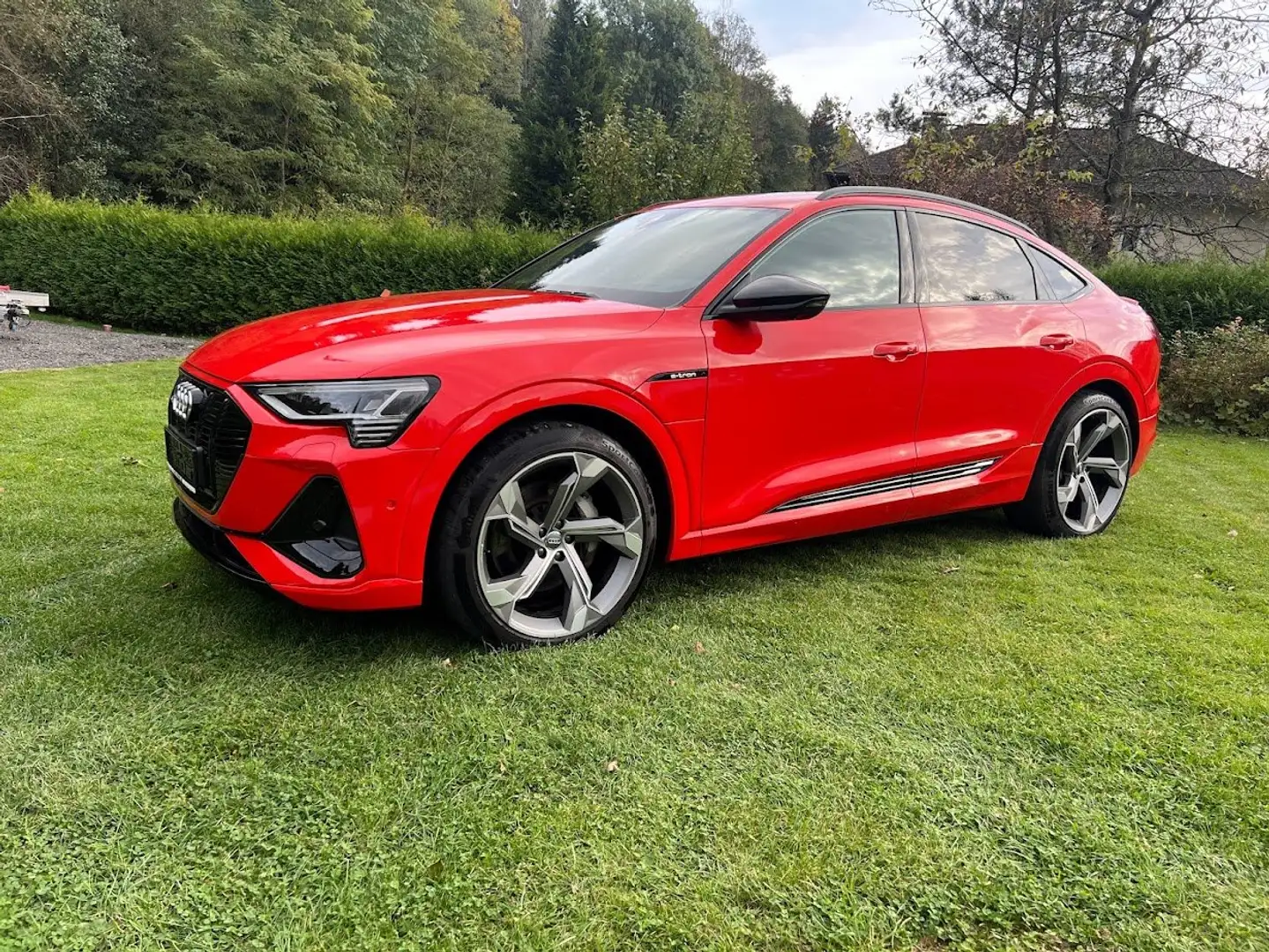Audi e-tron SB 55 quattro S-line Matrix HeadUp Rouge - 2