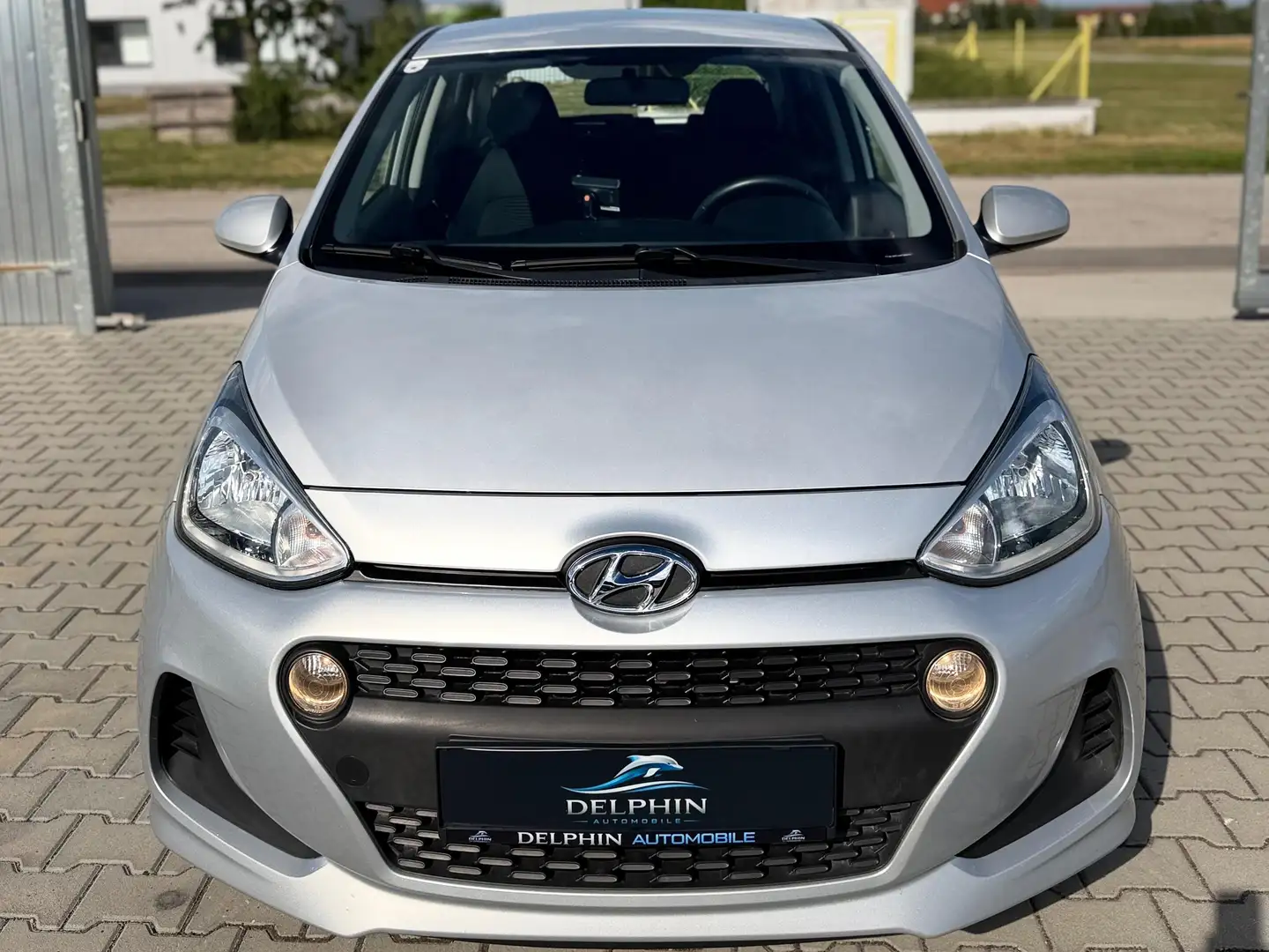 Hyundai i10 Classic Silber - 2