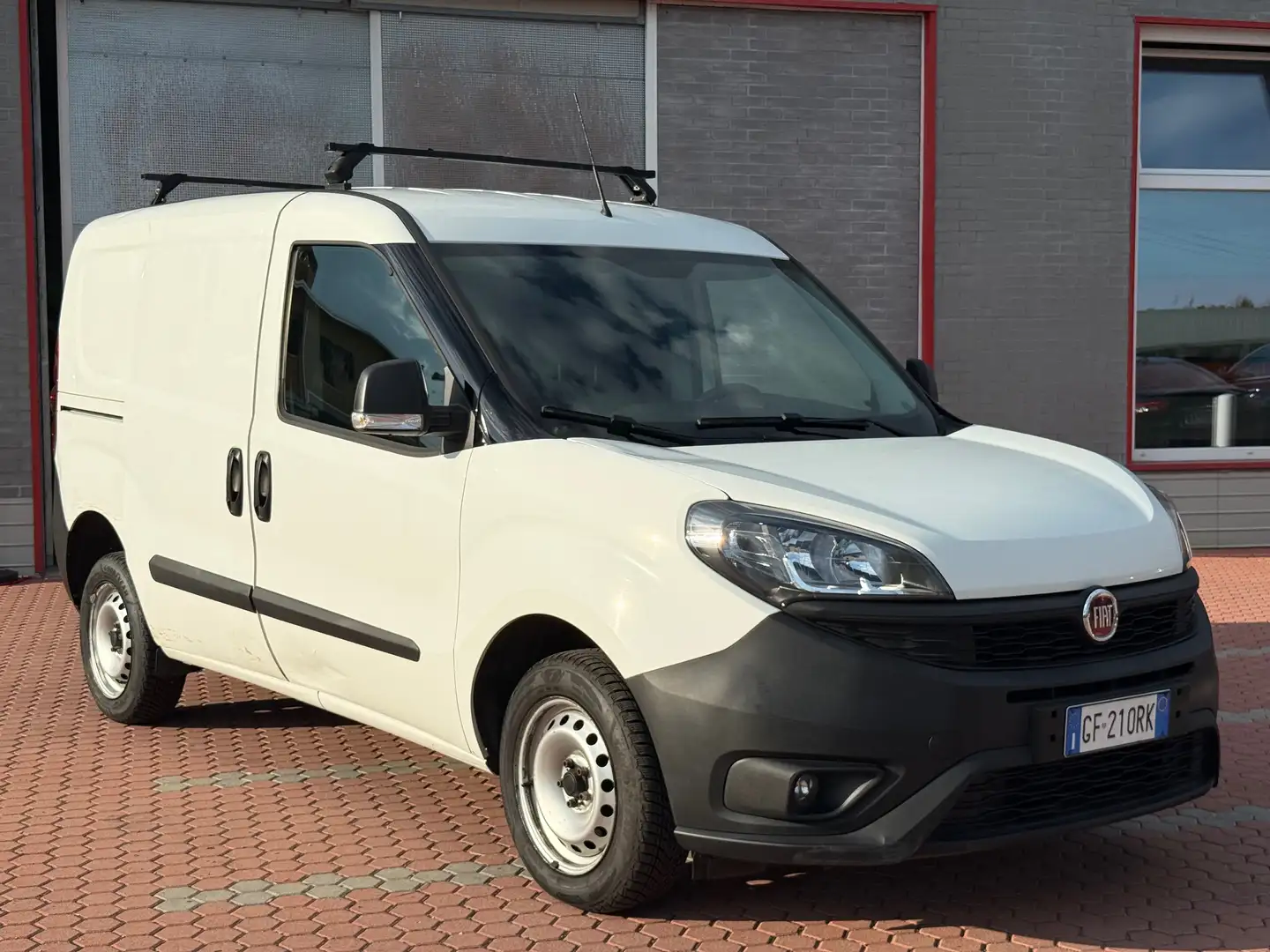 Fiat Doblo CARGO CH1 BUSINESS 1.3 MJET 95CV E6D S&S Bianco - 1