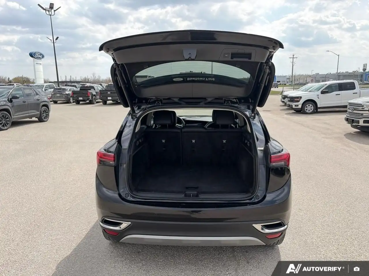 Buick Envision снимка Buick Envision