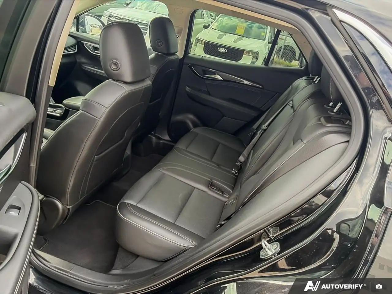 Buick Envision снимка Buick Envision