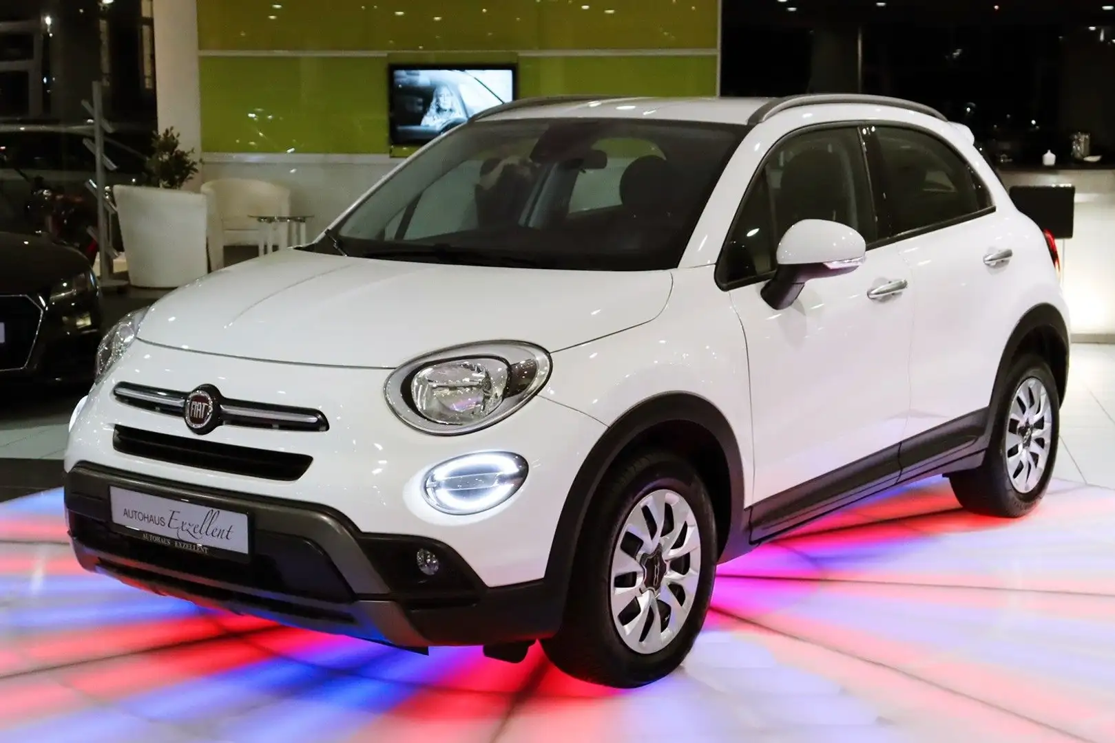 Fiat 500X Cross Automatik*LEDER*MFL*TEMPOMAT*KLIMA*BC Weiß - 1
