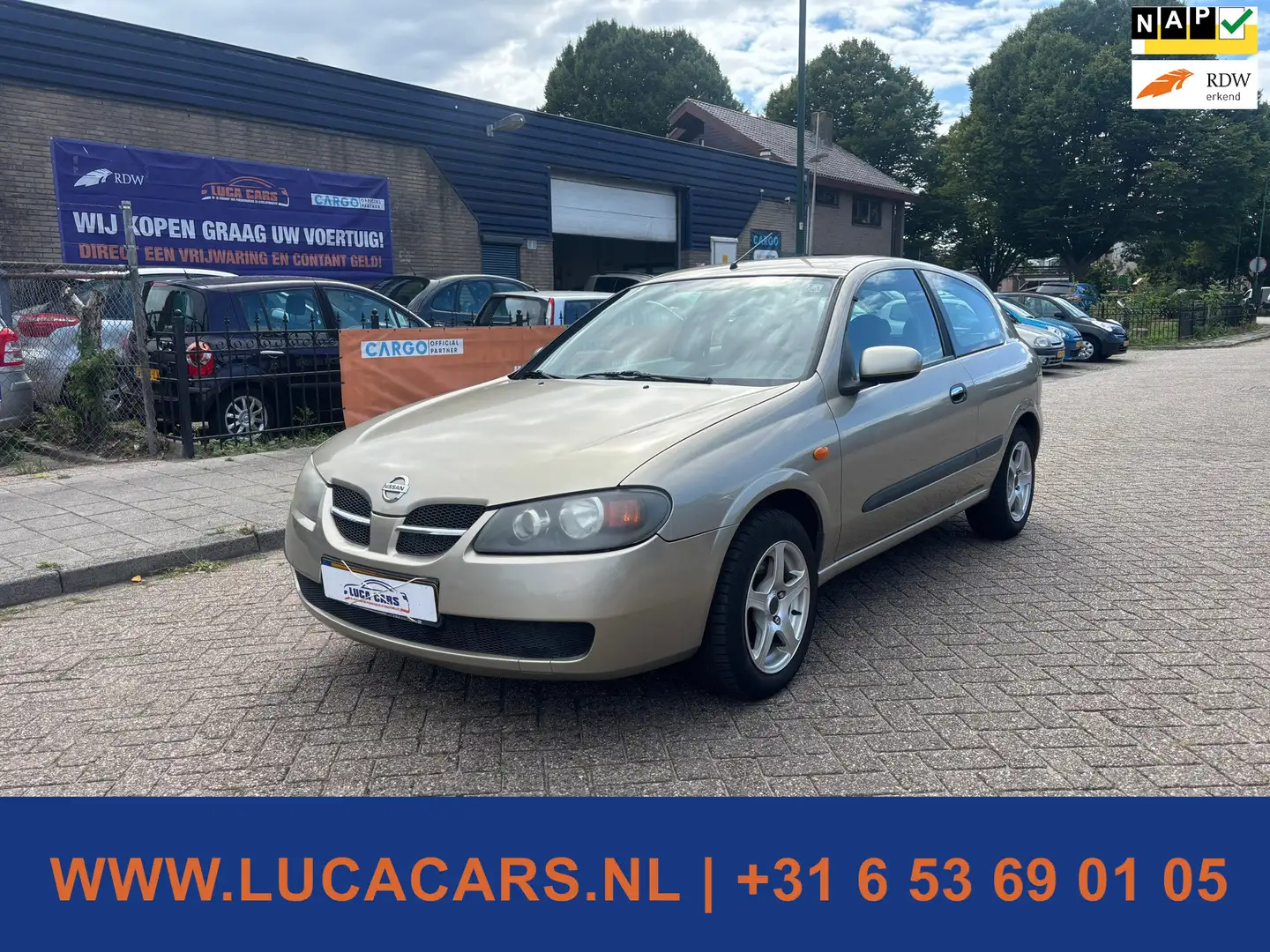 Nissan Almera 1.8 Acenta NIEUWE APK! Beige - 1