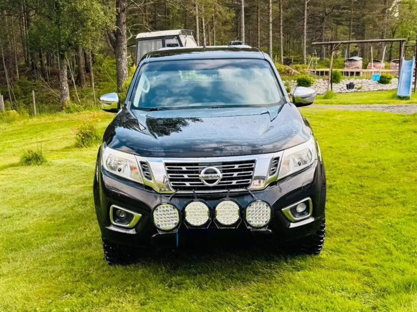 Nissan Navara Navara DC 4WD Noir - 2