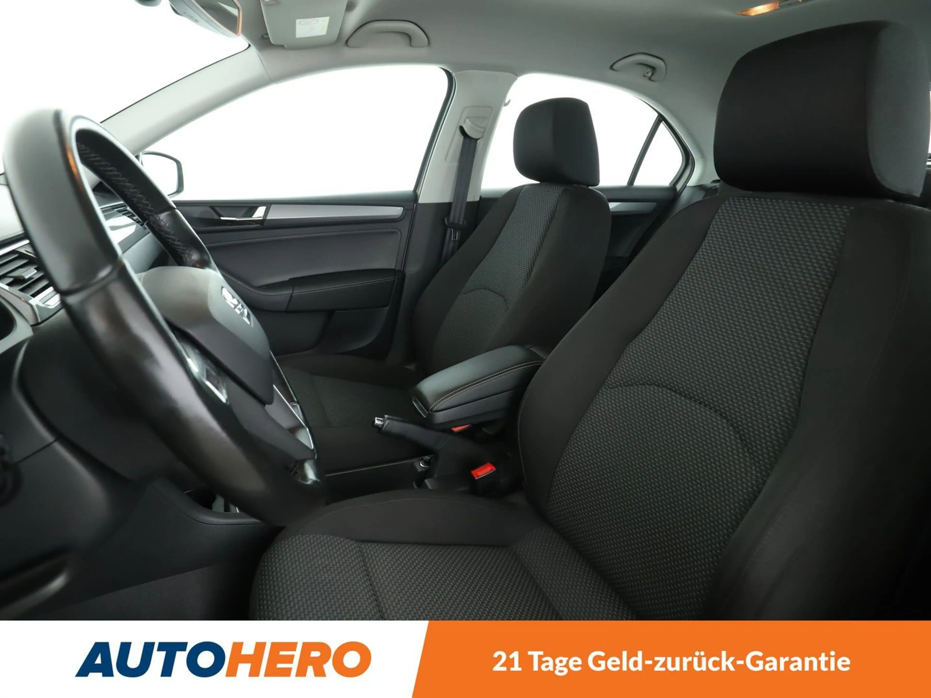 SEAT Toledo 1.0 TSI Style*TEMPO*PDC*SHZ*AHK*ALU*KLIMA* — photo 10