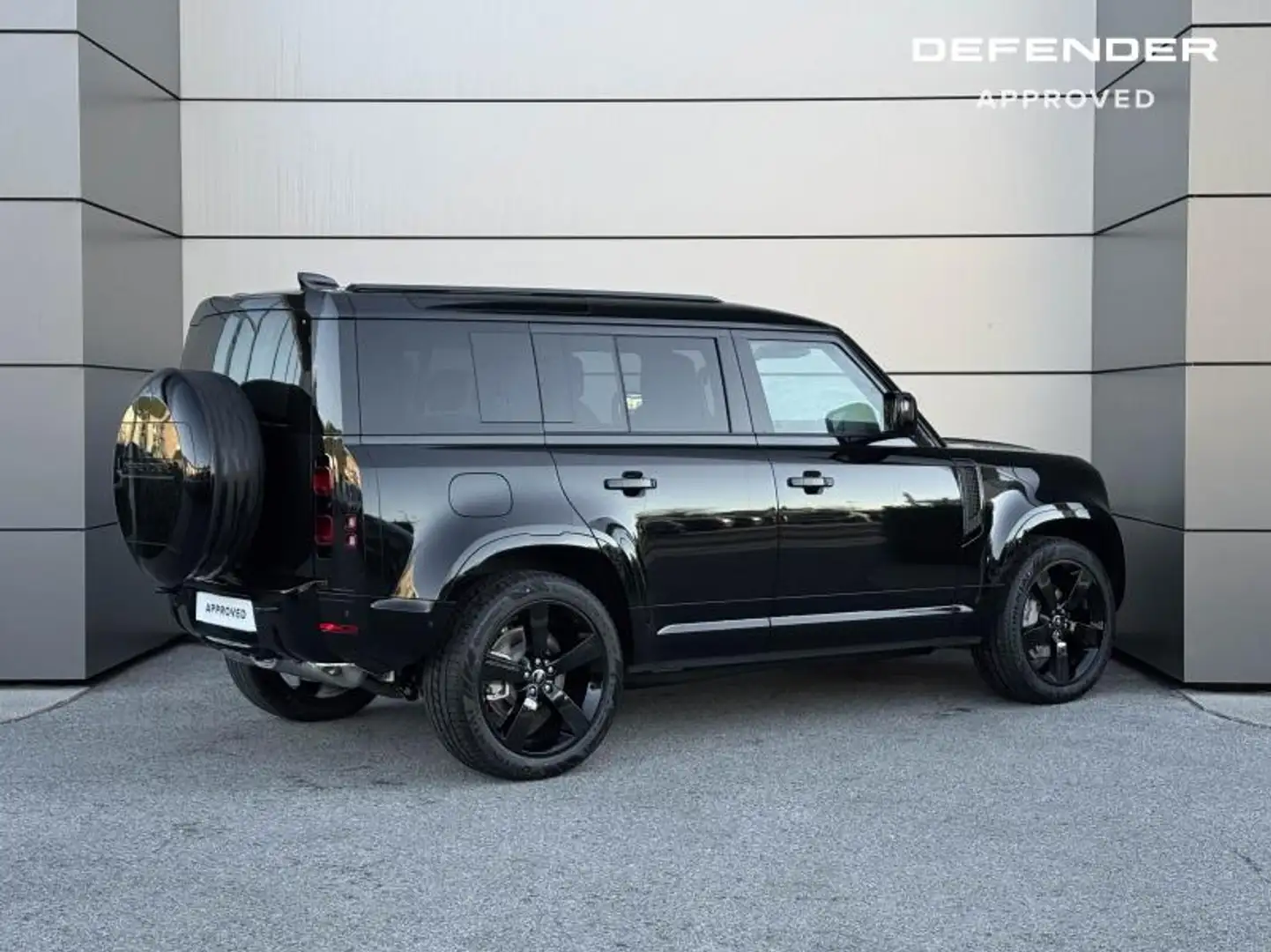Land Rover Defender 110 2.0 P300e X-Dynamic HSE Noir - 2