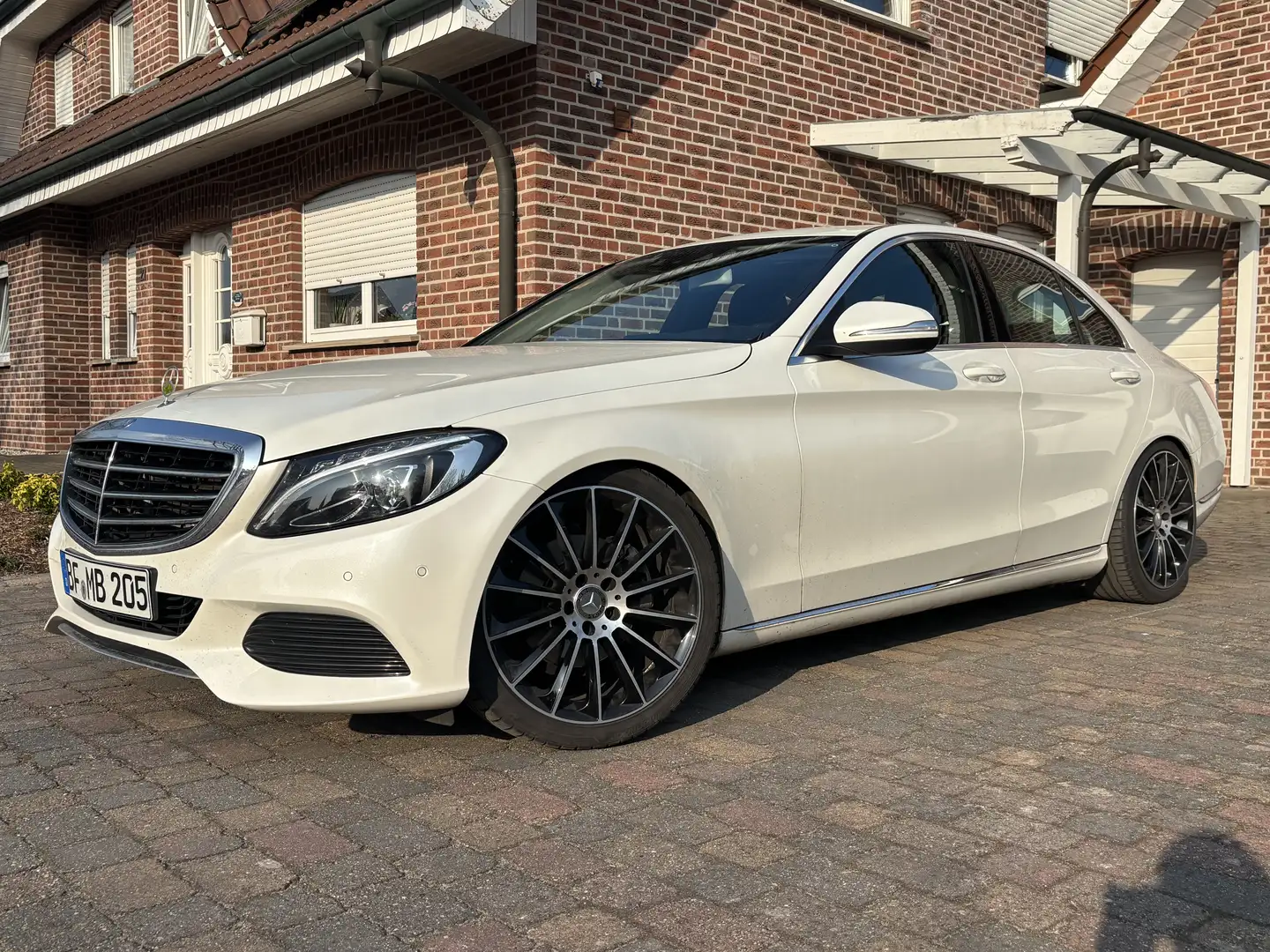Mercedes-Benz C 200 C 200 CGI (205.042) Weiß - 1