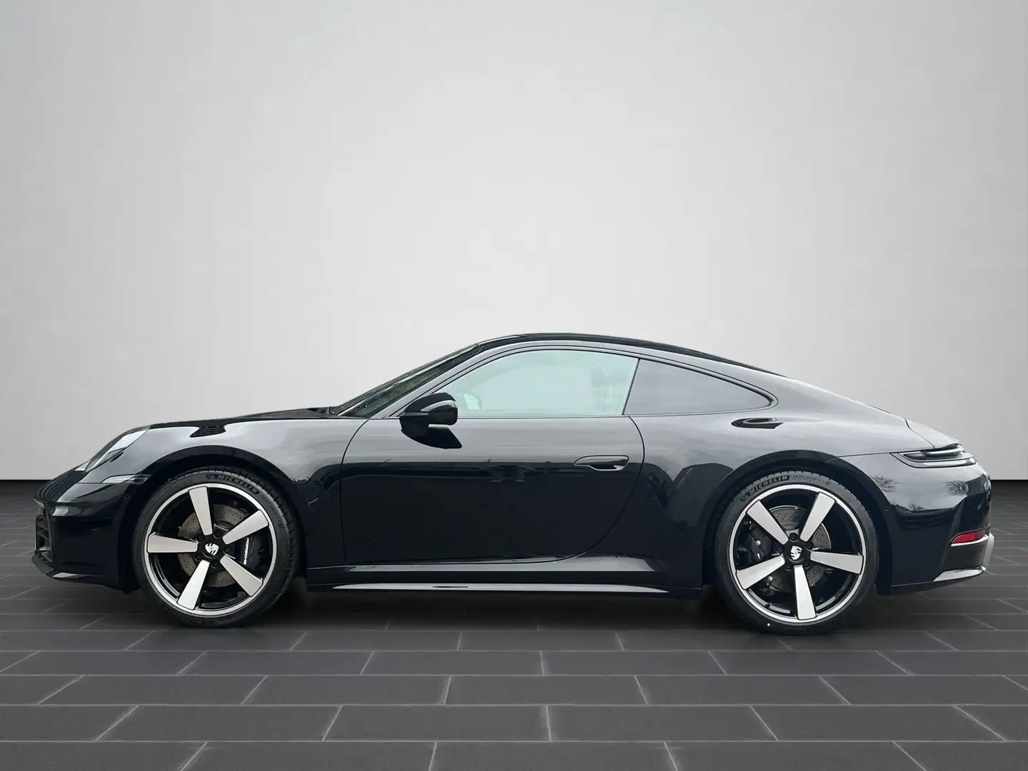 Porsche 992 -2 (911) Carrera BOSE,Sportabg.,84l,Sport Ch Schwarz - 2