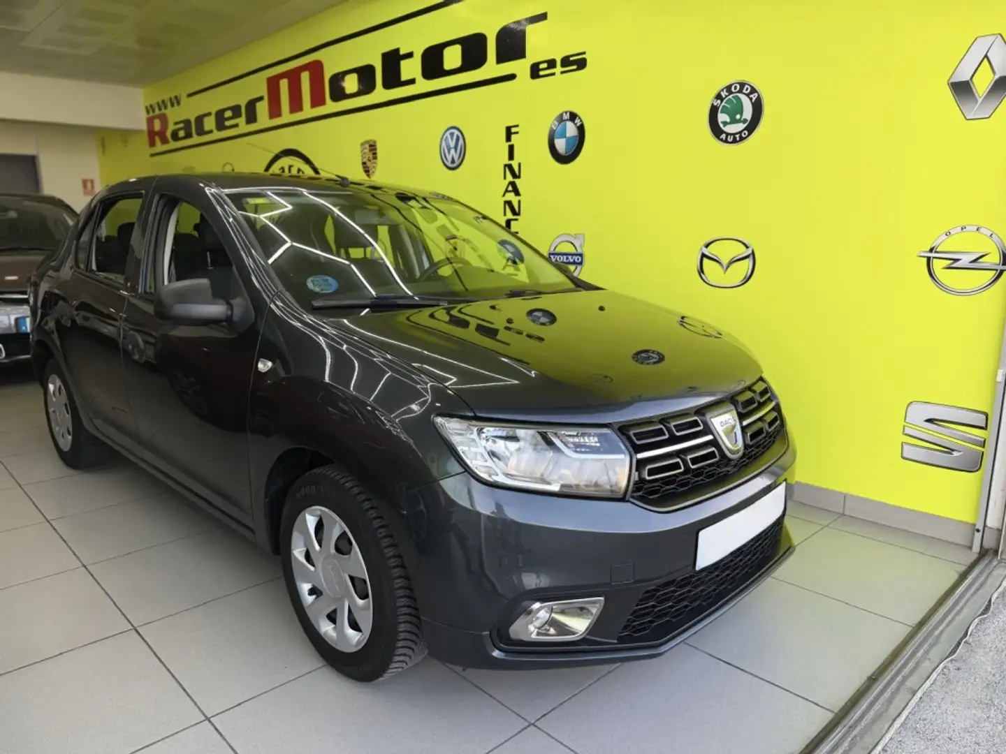 Dacia Logan 0.9 TCE GLP Ambiance 66kW Negro - 1