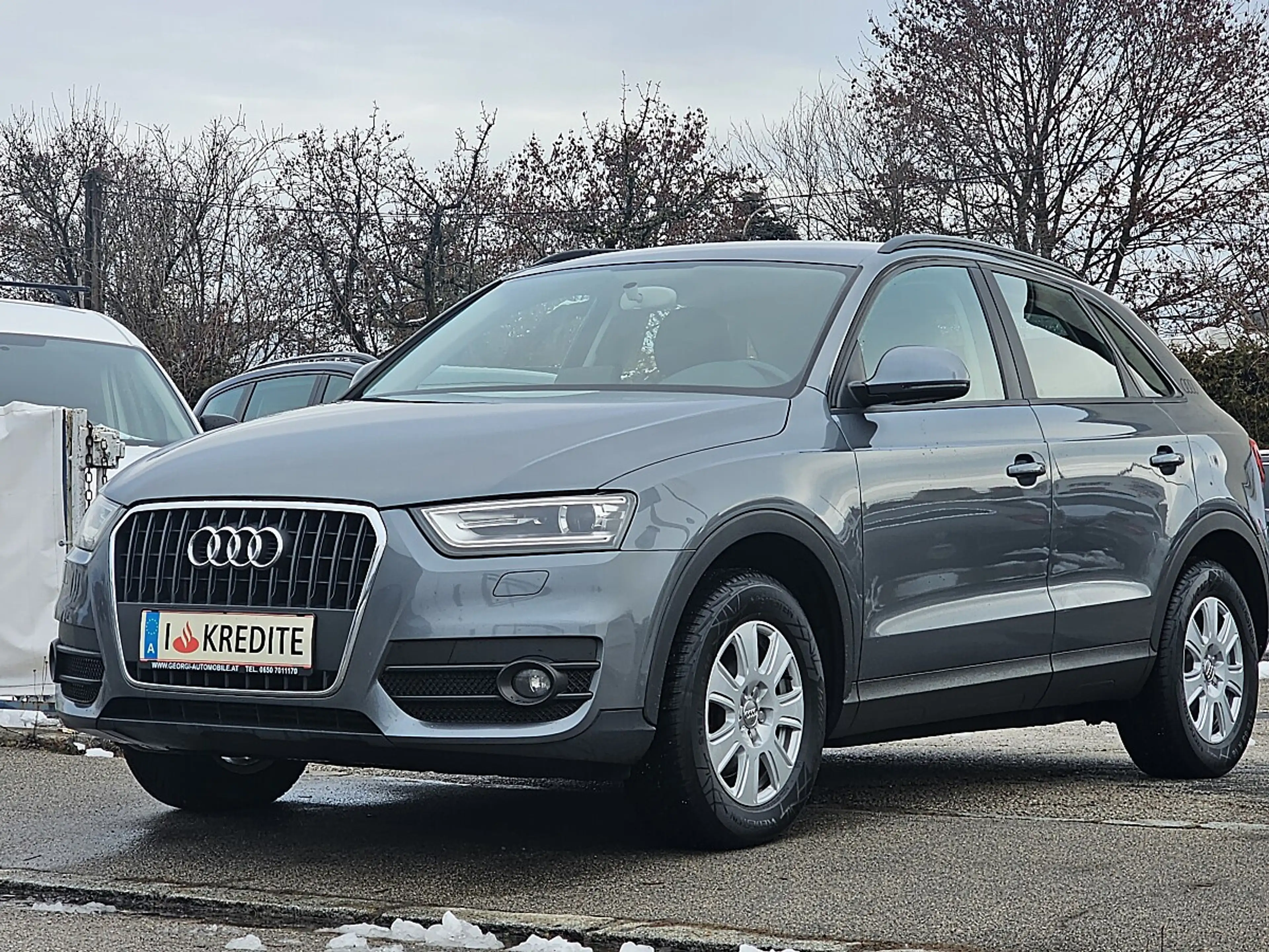 Audi Q3 2,0 TDI DPF Sport 1-Hand Pickerl+Service-OK Seh... — photo 2