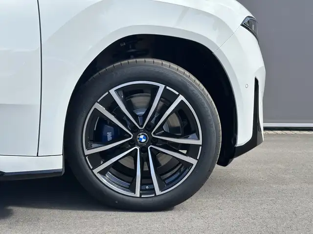 BMW Ix3 view 3