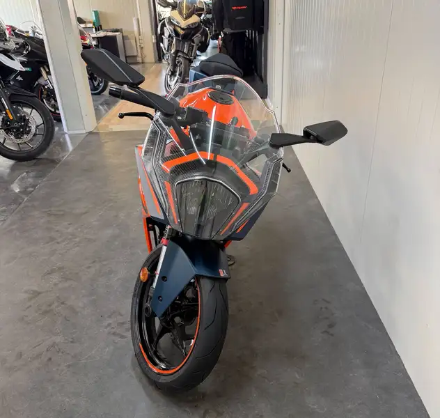 KTM RC 390 - foto 4