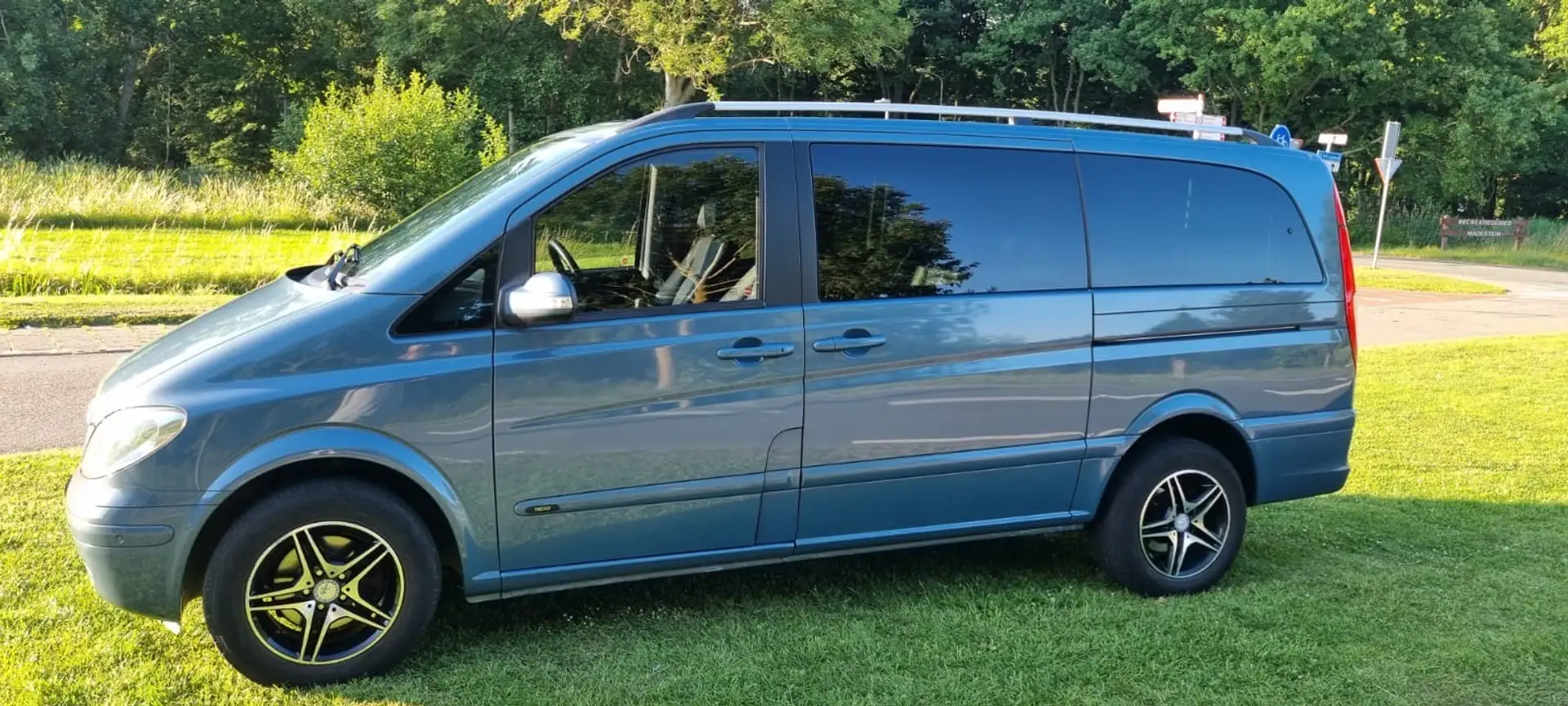 Mercedes-Benz Viano 2.2 Ambiente L Grijs - 2