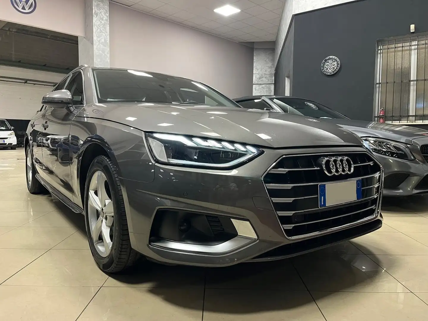 Audi A4 Avant Avant 30 2.0 tdi mhev 136cv stronic VIRTUAL Grau - 1