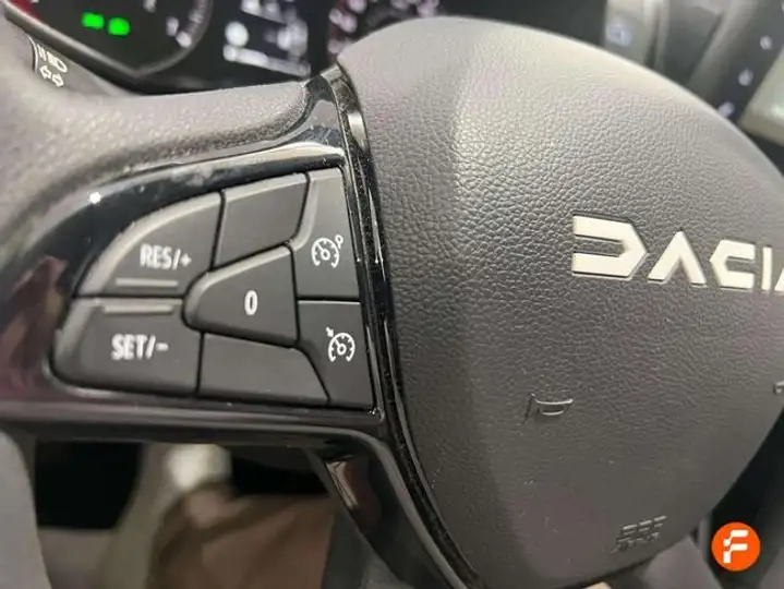 Dacia Sandero Essential ECO-G 2025, foto 17