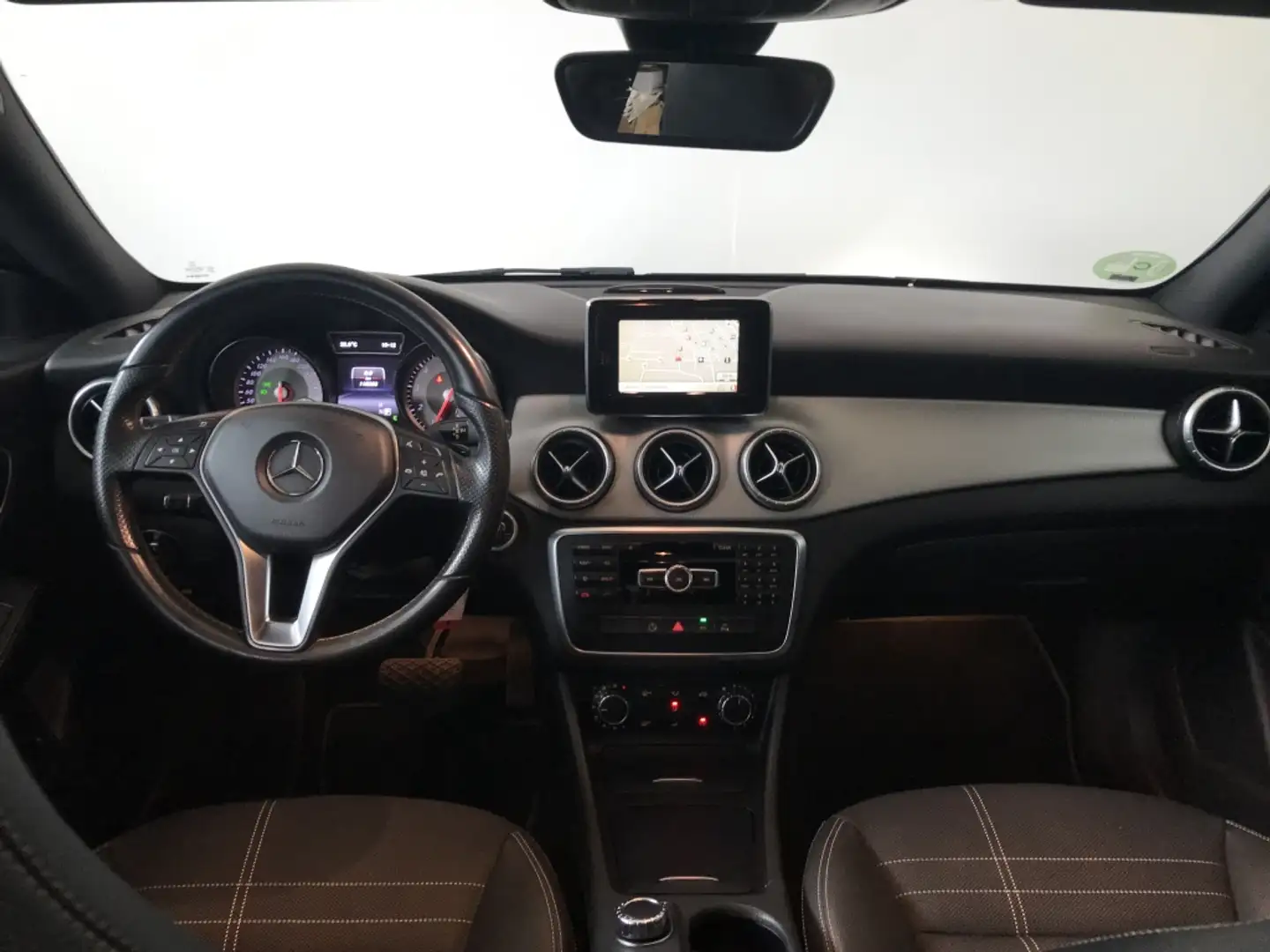 Mercedes-Benz CLA 200 Edition 1 7G-DCT Blanco - 2