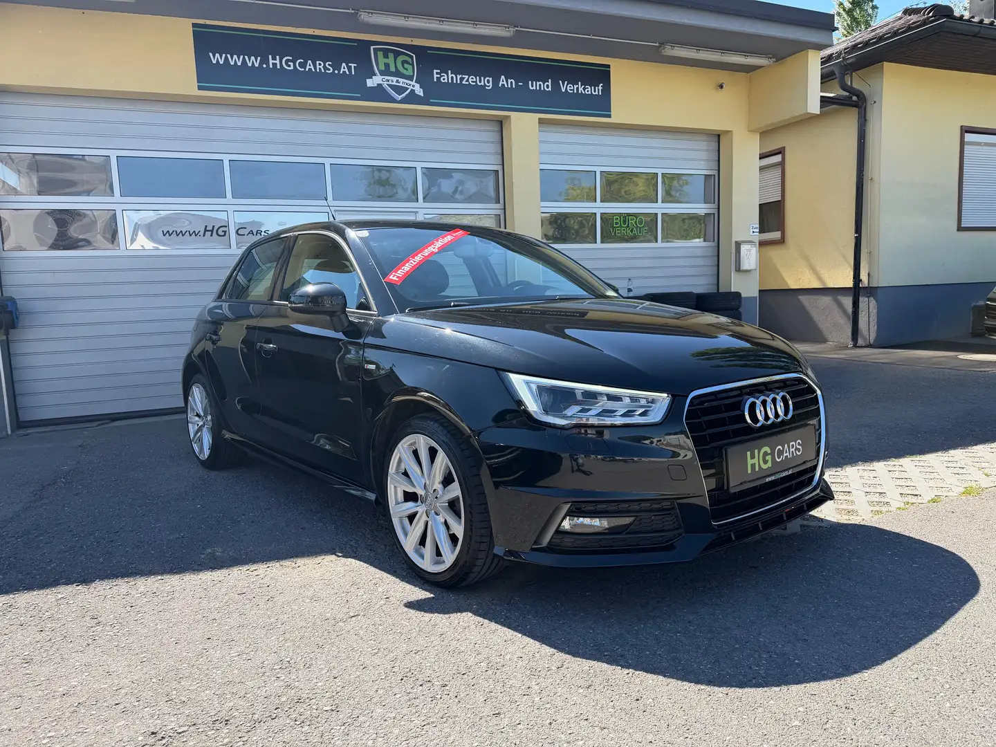 Audi A1 Sportback SLine*Xenon*TÜV NEU*PDC*WENIG KM* Schwarz - 2