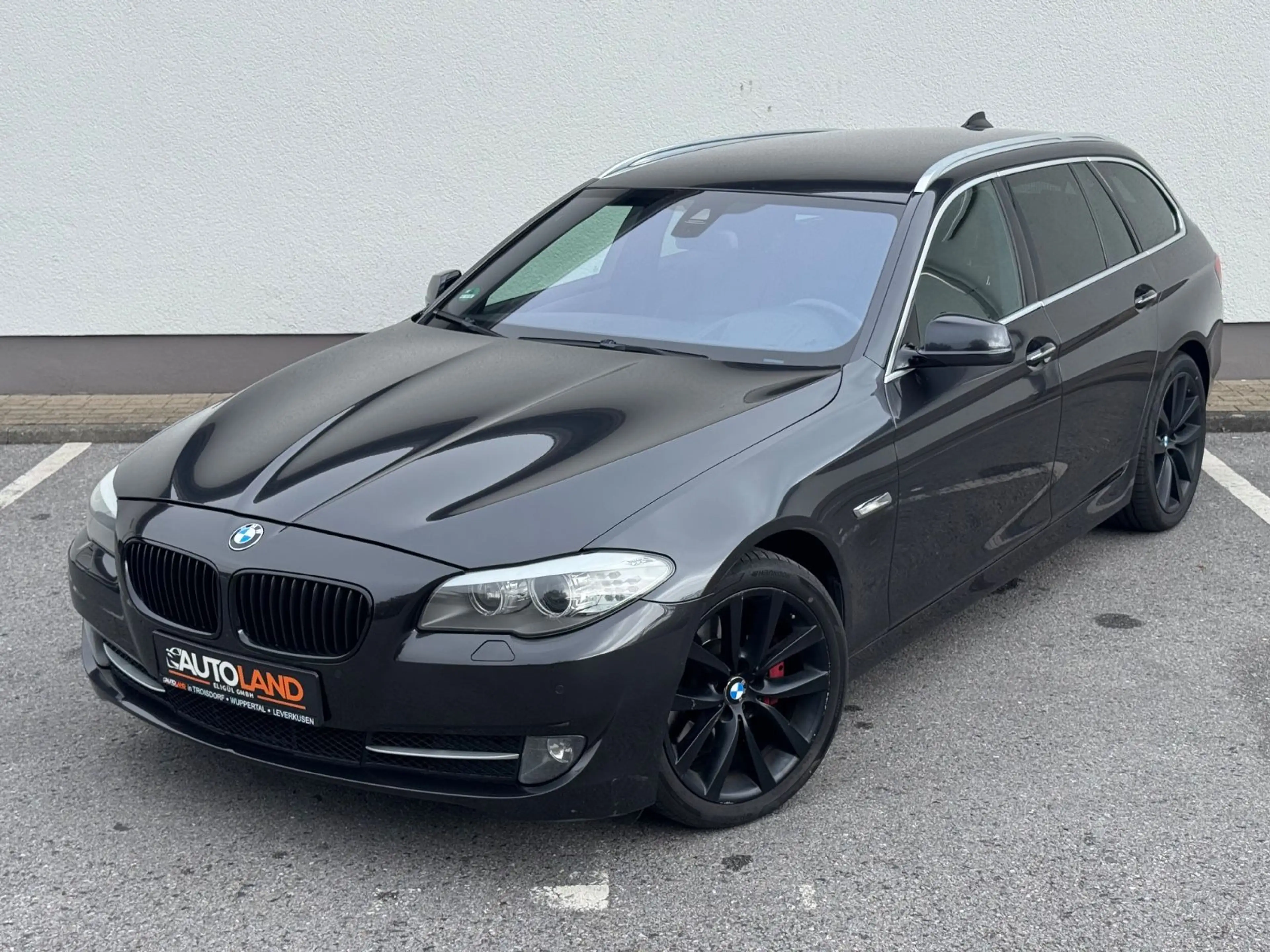 BMW 525 d Touring xDrive*AUTOM*XENON*NAVI*HEAD-UP*KAM — photo 6