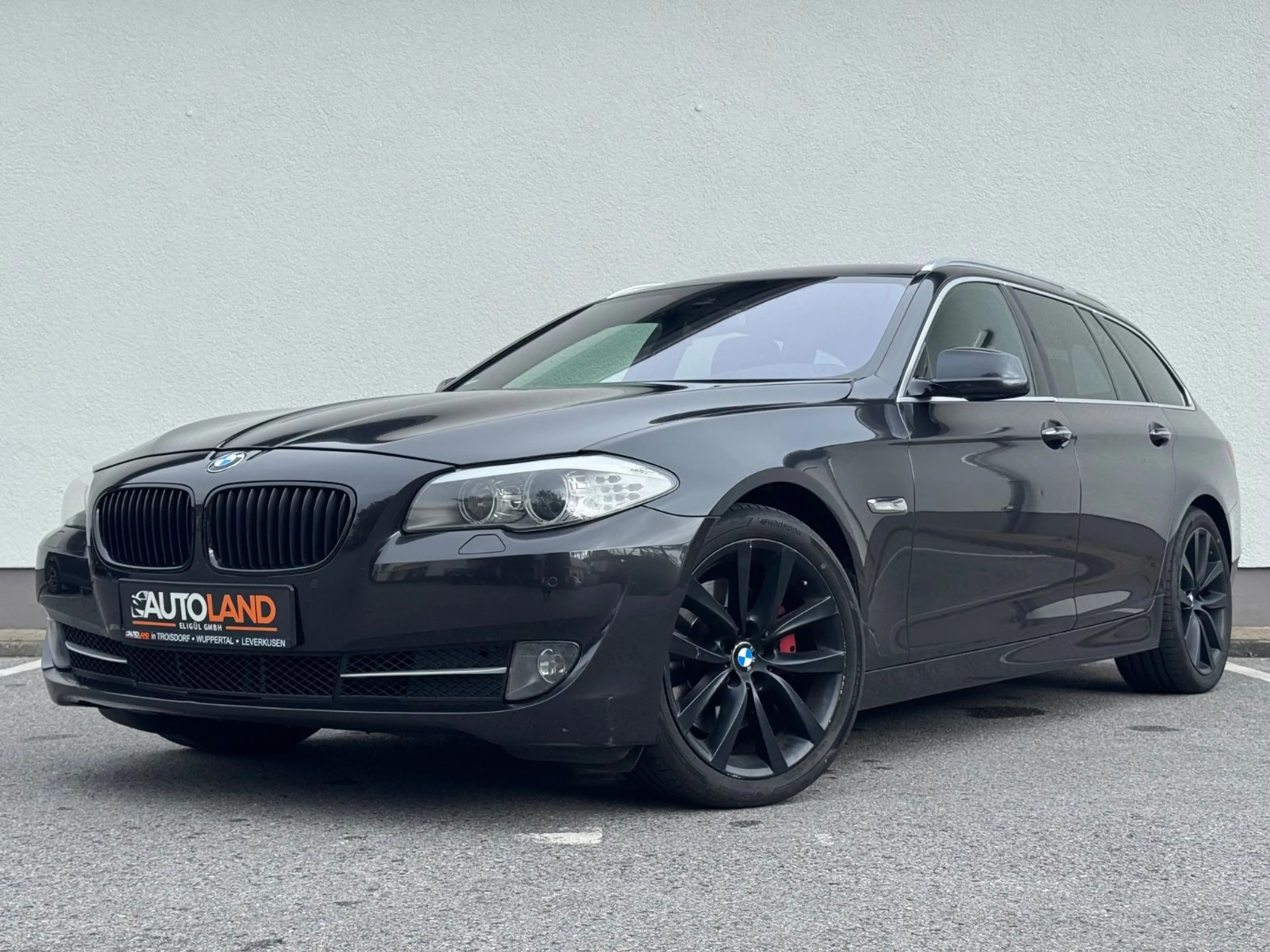 BMW 525 d Touring xDrive*AUTOM*XENON*NAVI*HEAD-UP*KAM — photo 4
