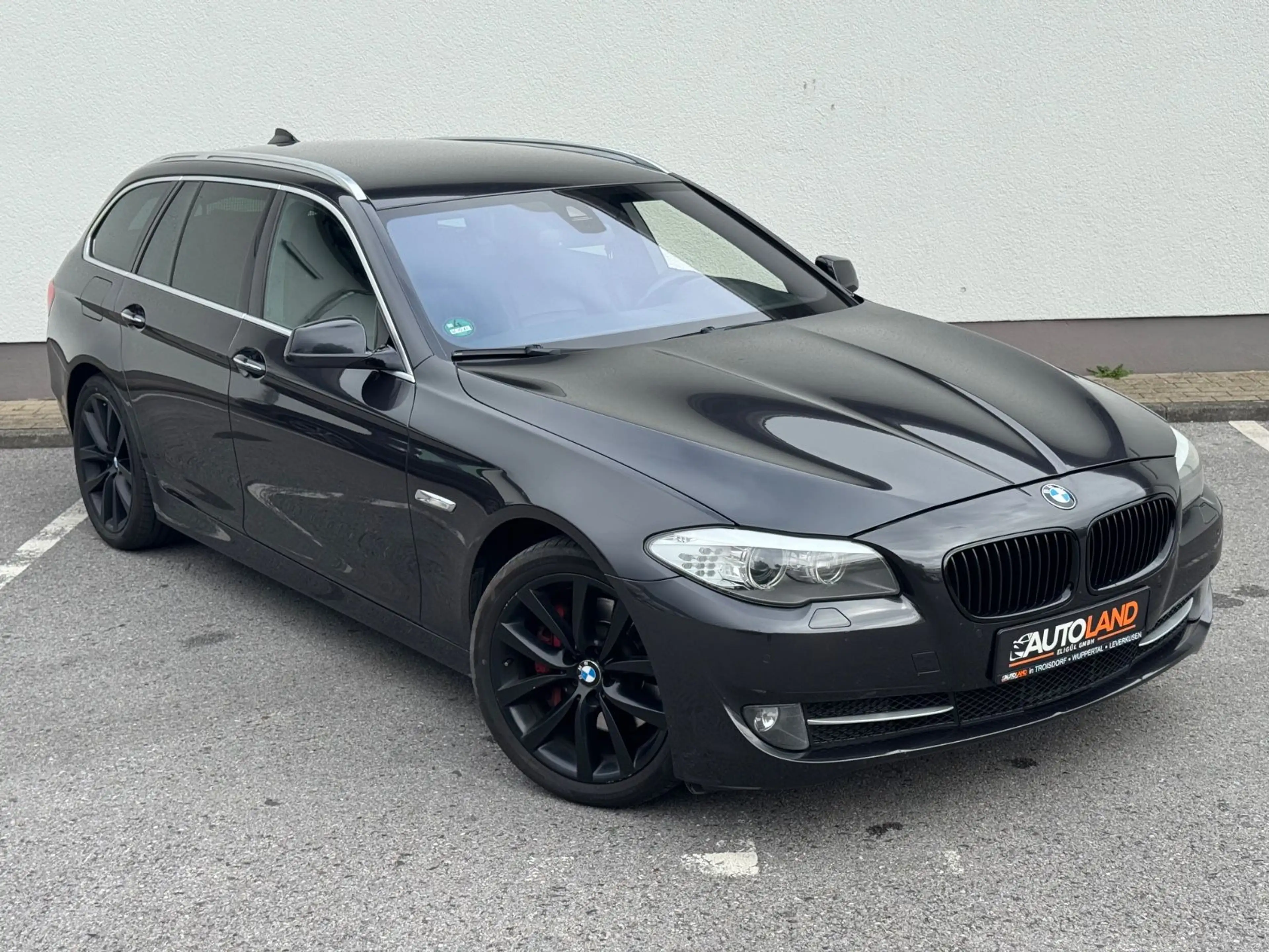 BMW 525 d Touring xDrive*AUTOM*XENON*NAVI*HEAD-UP*KAM