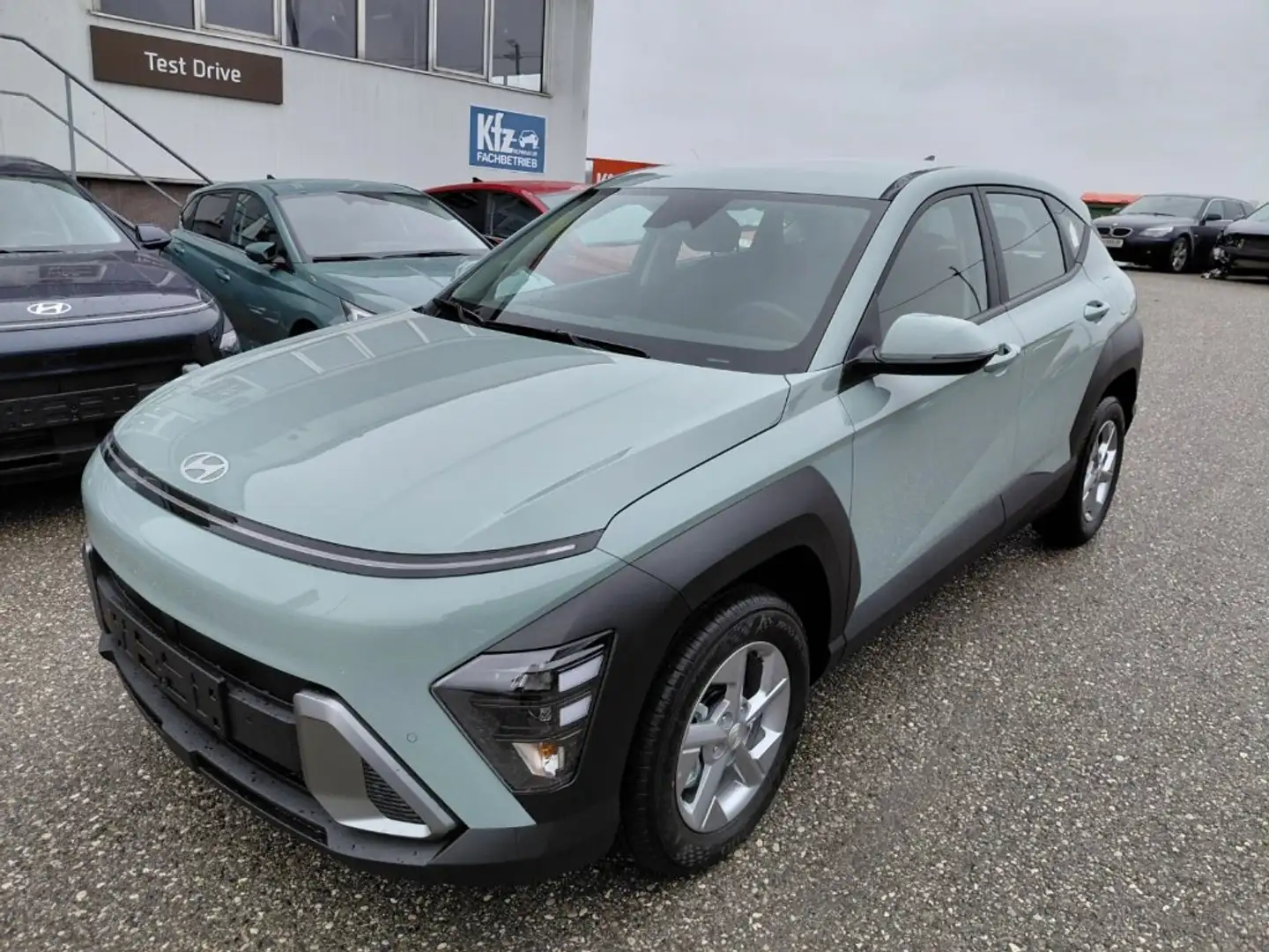 Hyundai KONA (SX2) Smart Line 1.0 TGDI 2WD Grün - 1