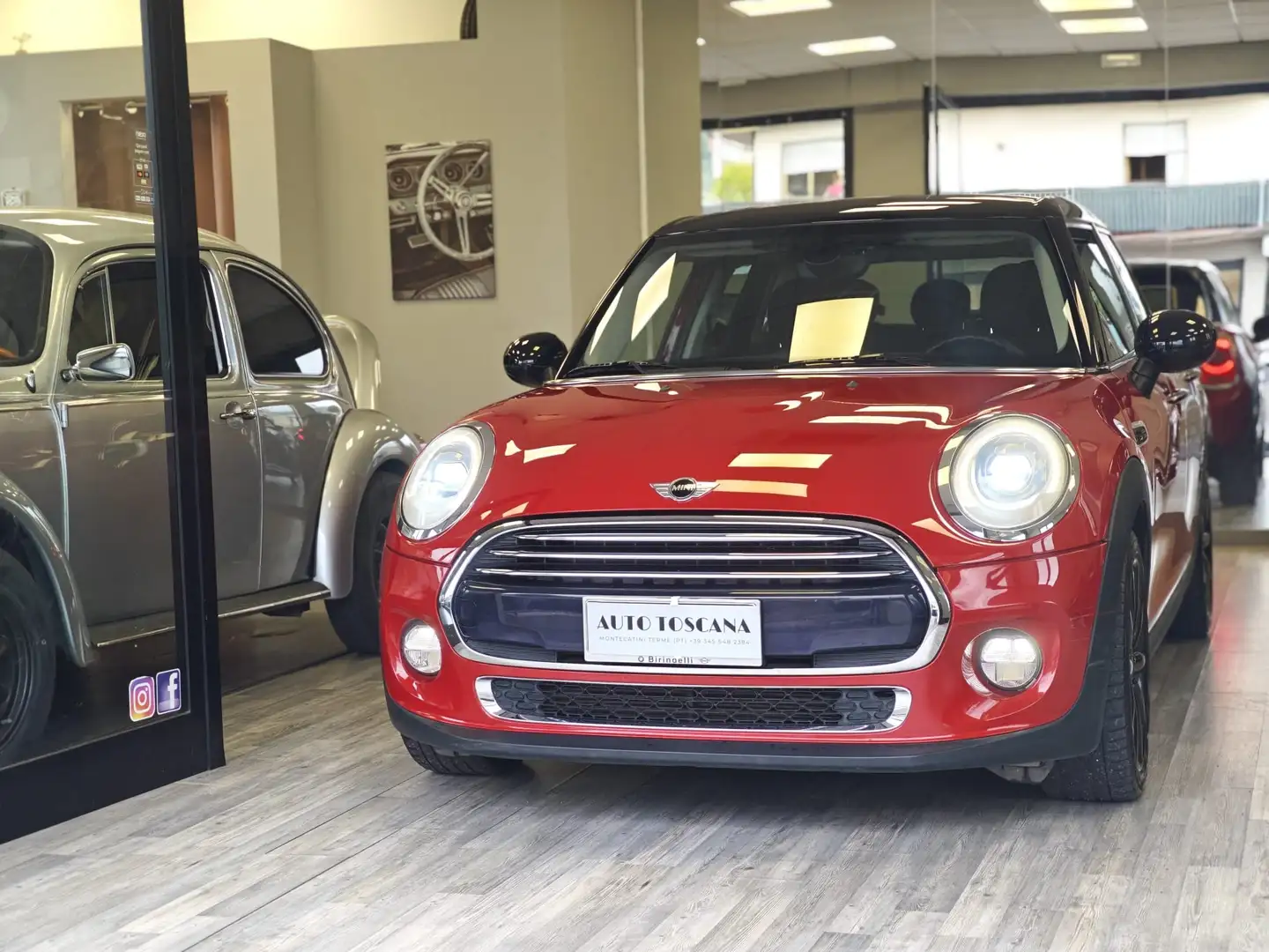 MINI Cooper D Mini IV F55-F56 2014 1.5 Business XL 5p Rood - 2