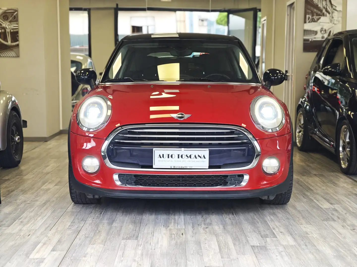 MINI Cooper D Mini IV F55-F56 2014 1.5 Business XL 5p Rood - 1