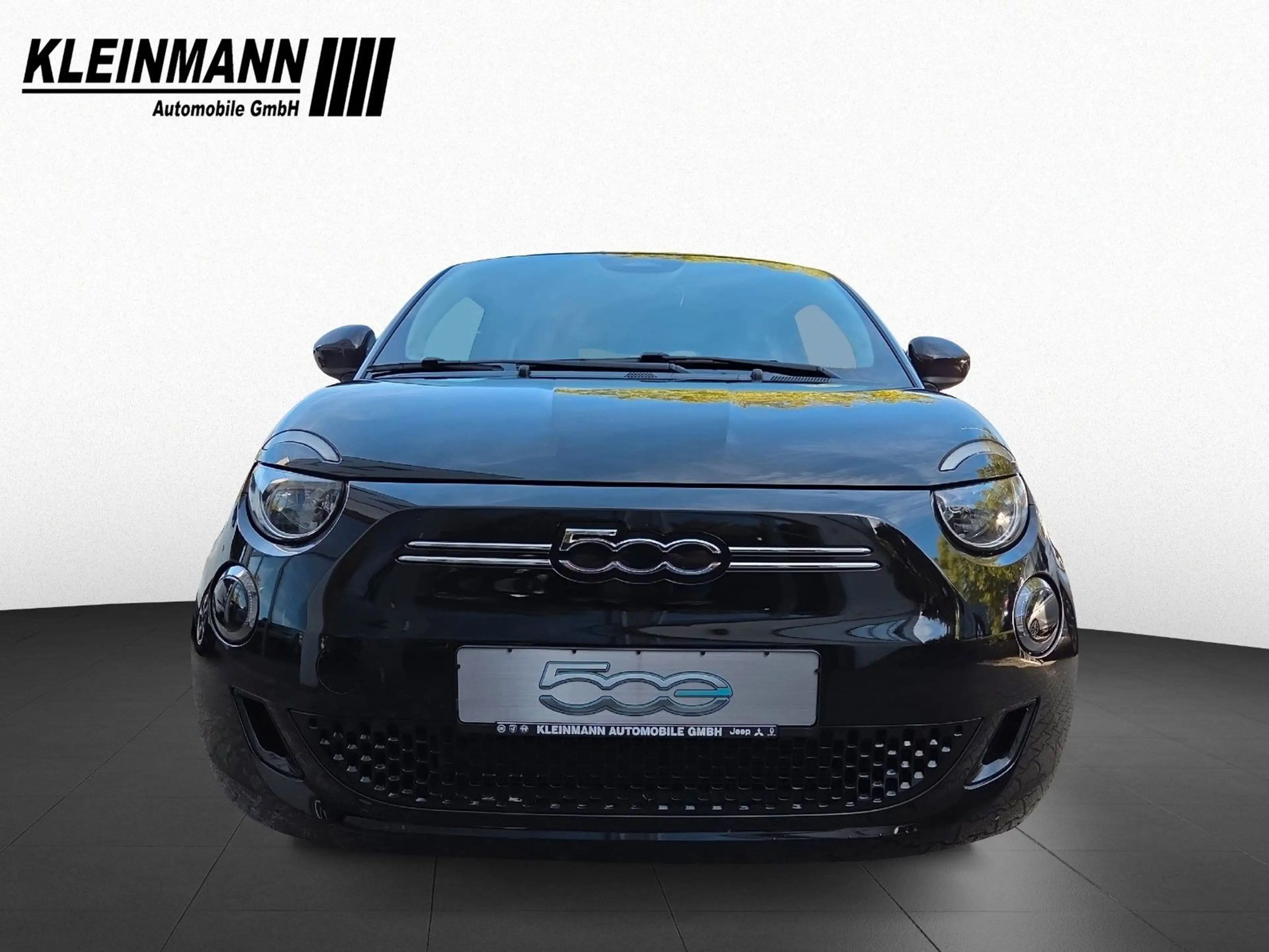 Fiat 500e 3+1 42 kWh *Style-Paket+Wallbox — photo 3