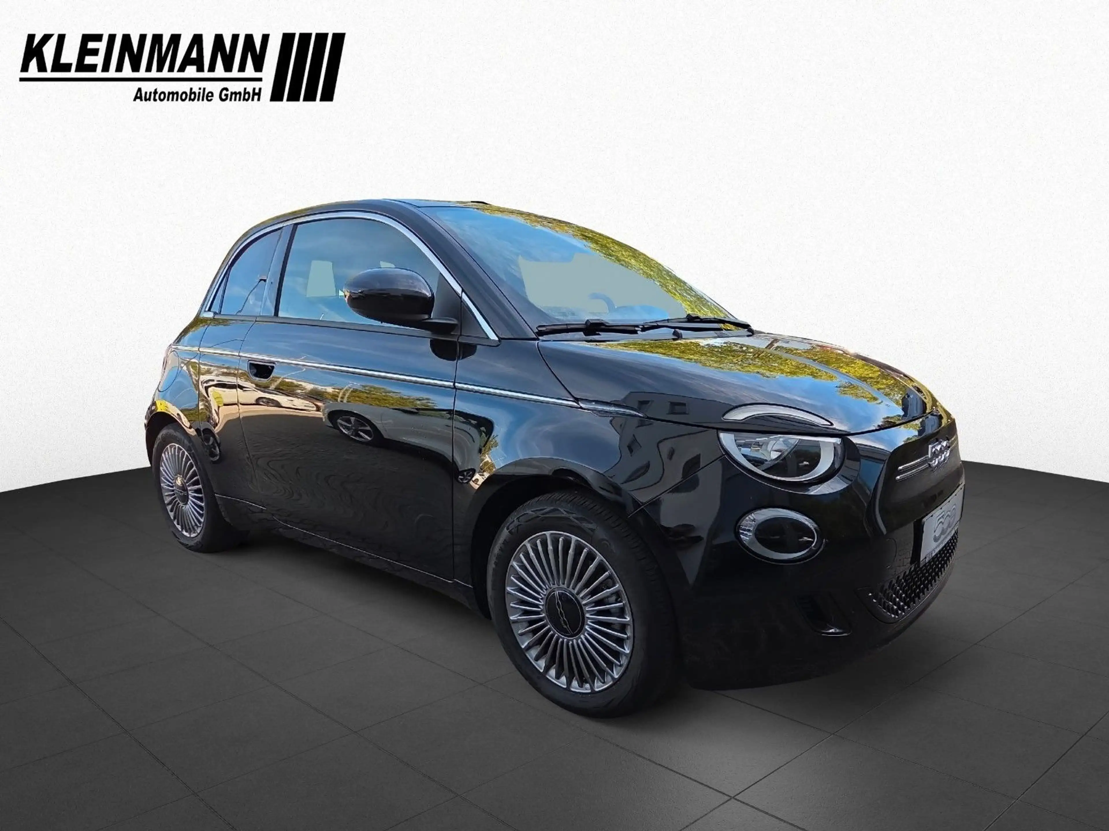 Fiat 500e 3+1 42 kWh *Style-Paket+Wallbox — photo 2