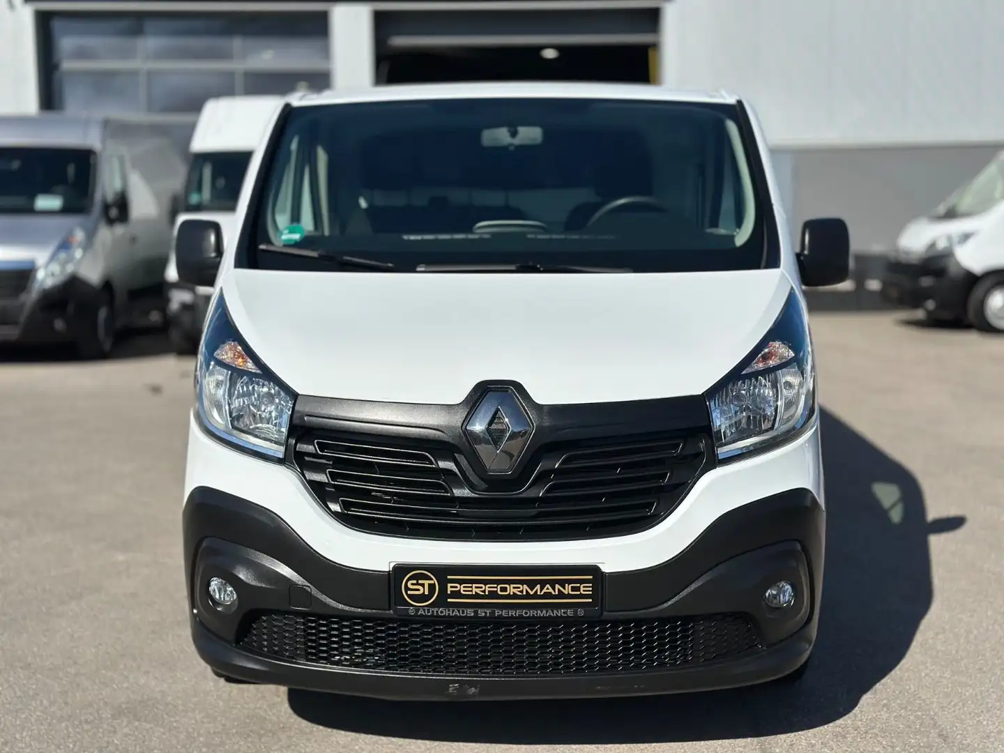 Renault Trafic L1H1 KLIMA NAVI AHK SORTIMO SHZ PDC EURO6 Weiß - 2