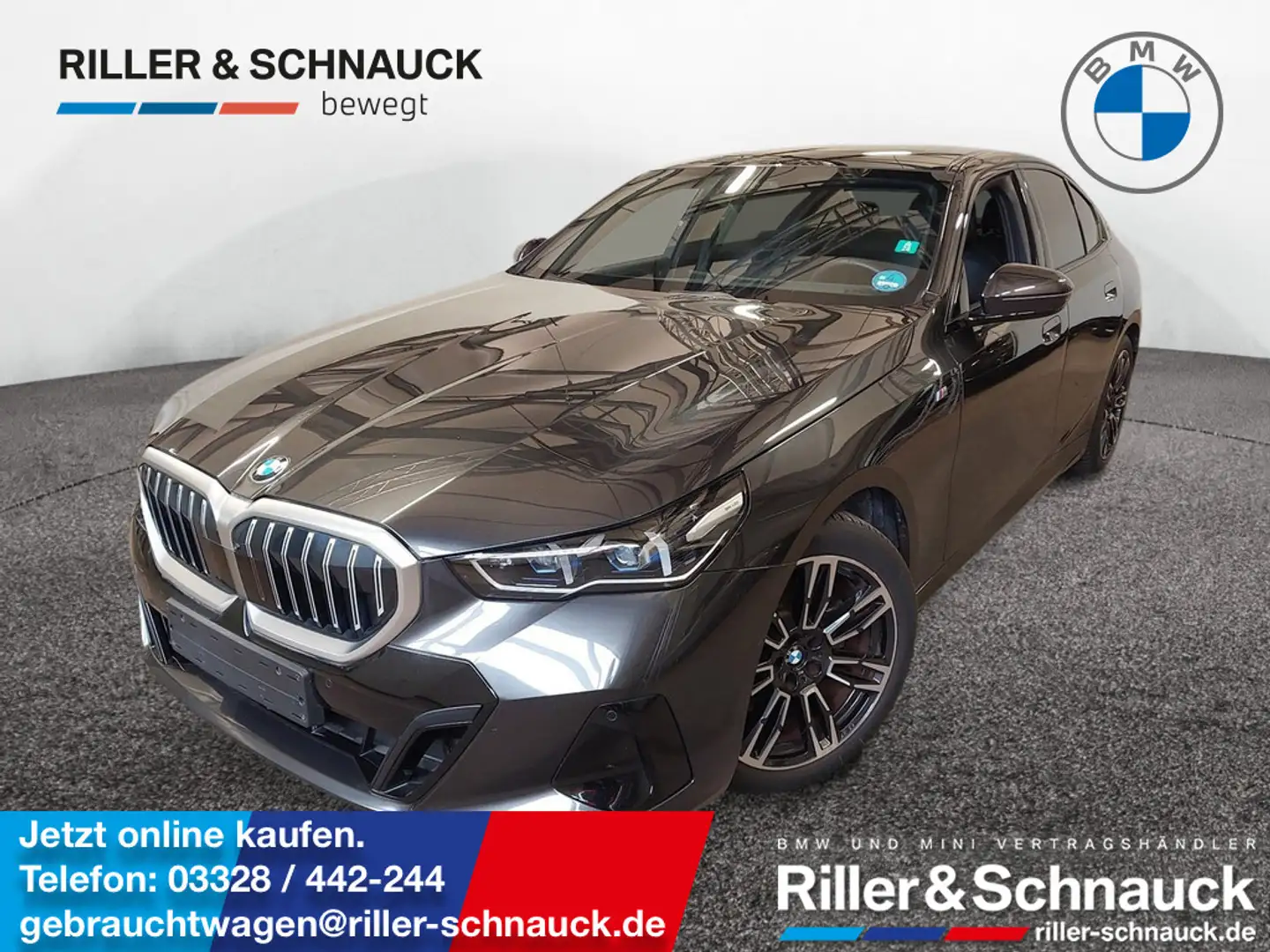 BMW 520 i M Sport AHK+PANO+HUD+ACC+MEM Grau - 1