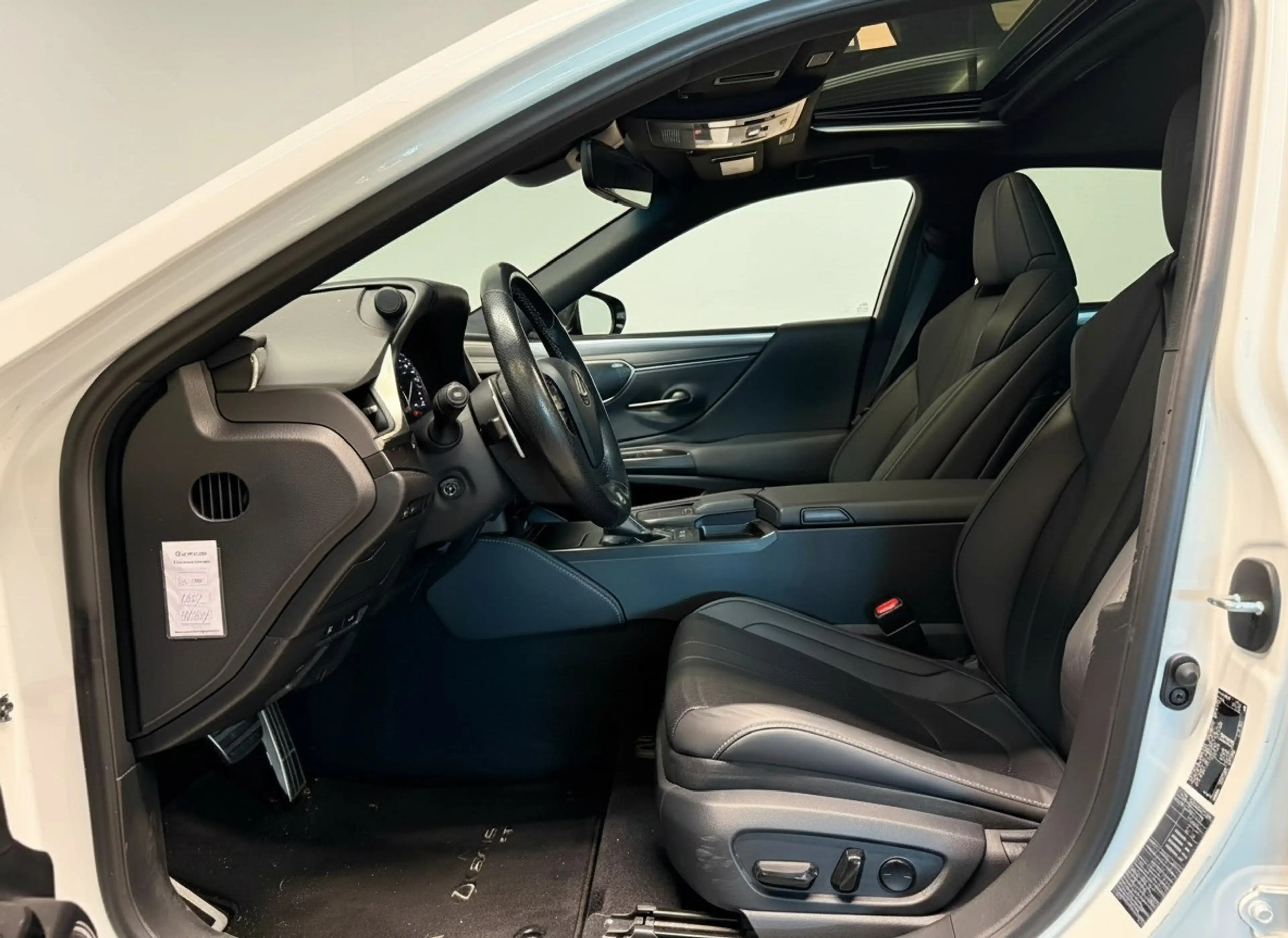Lexus ES 300 300h F Sport Premium | Mark-Levinson | Carplay | S — photo 6