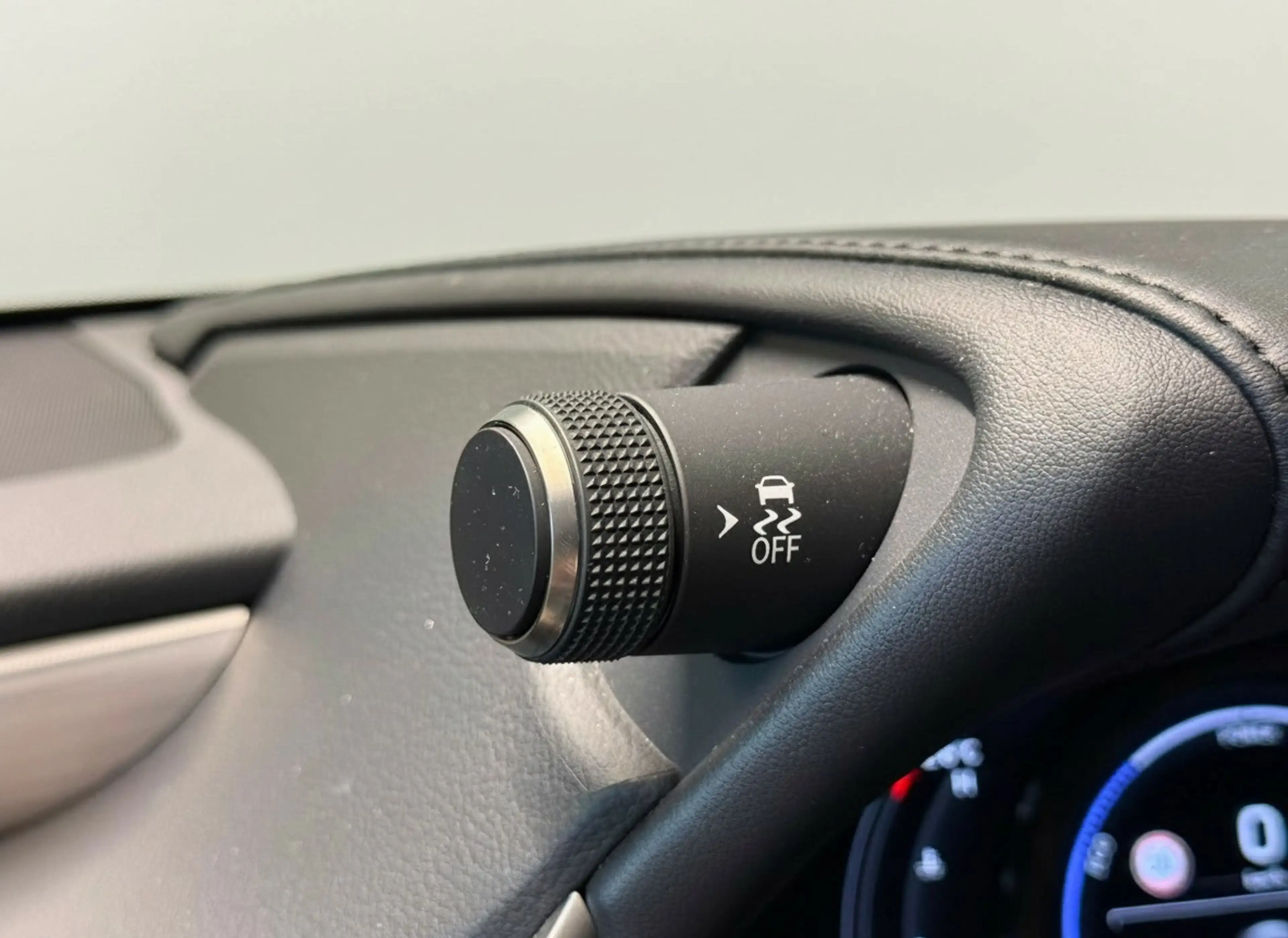 Lexus ES 300 300h F Sport Premium | Mark-Levinson | Carplay | S — photo 12