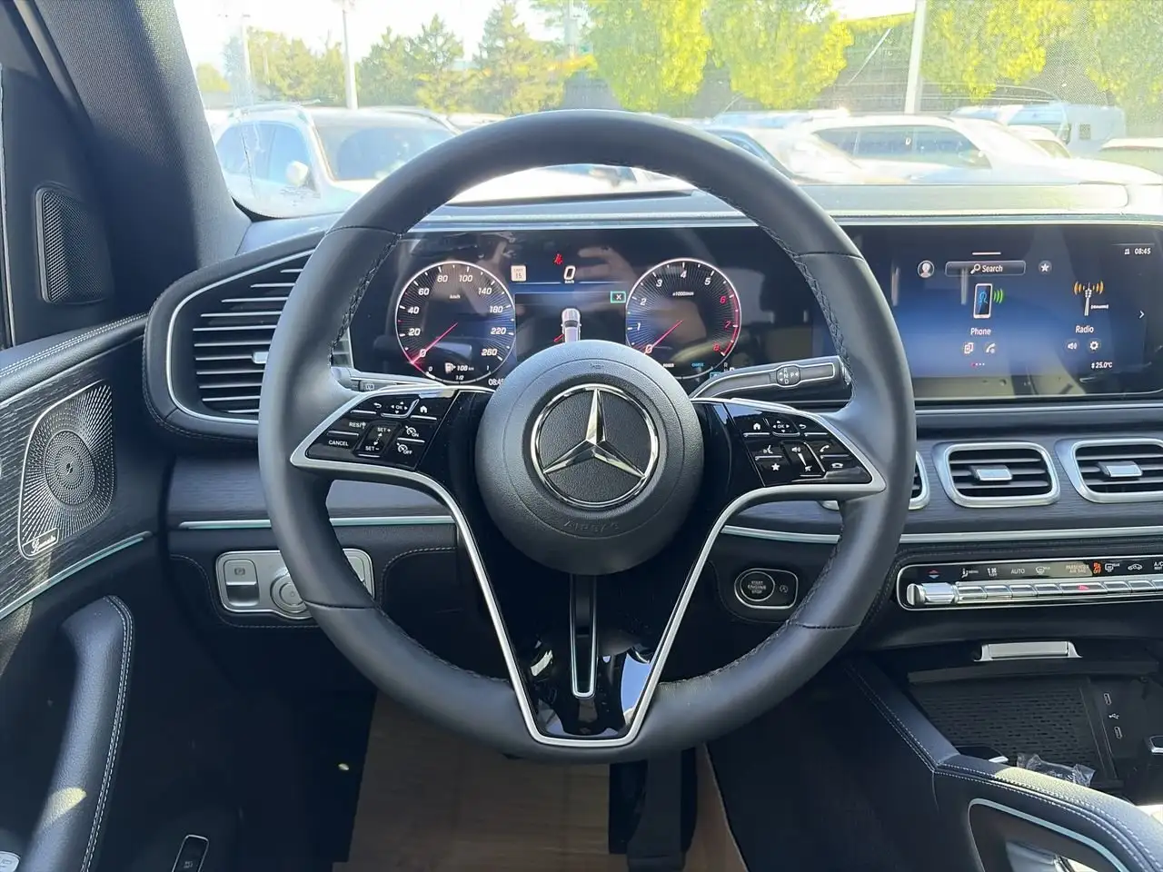 Mercedes-Benz GLE снимка Mercedes-Benz GLE