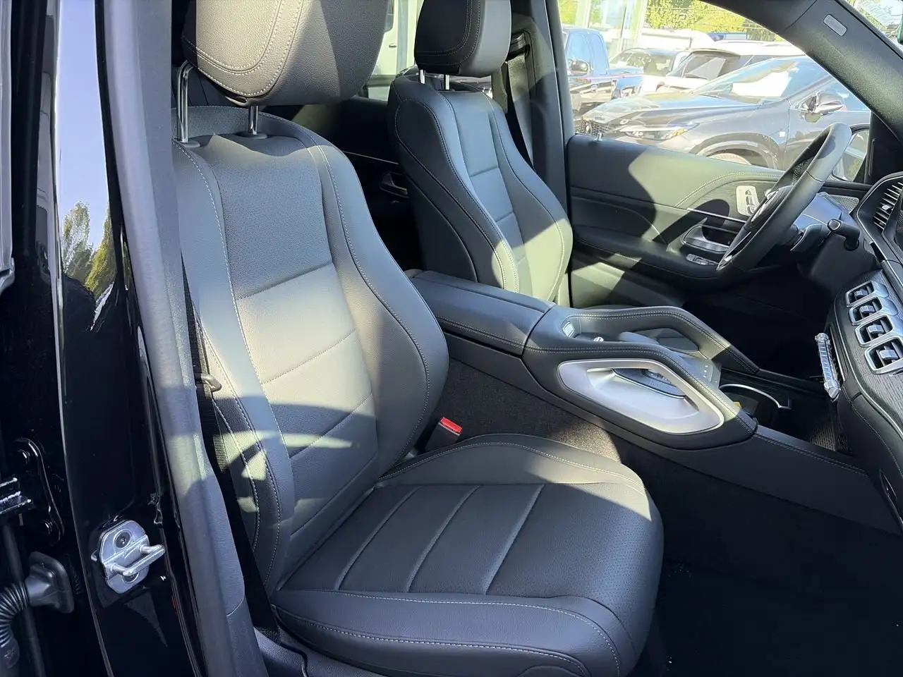 Mercedes-Benz GLE снимка Mercedes-Benz GLE