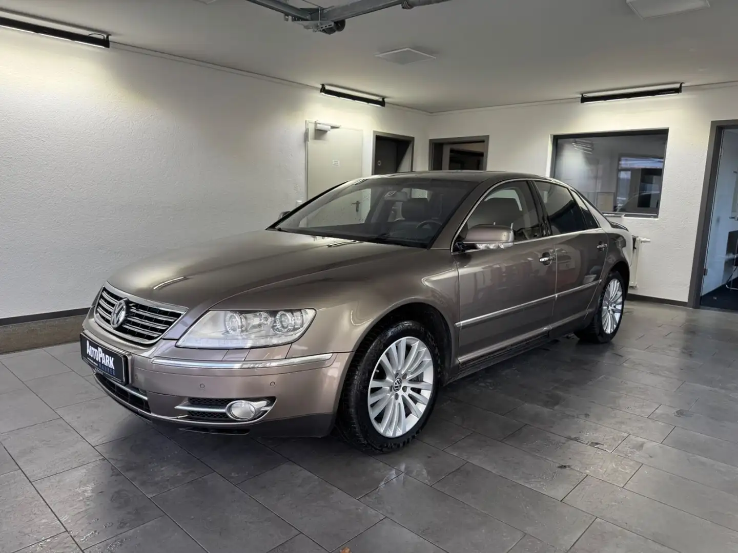 Volkswagen Phaeton 4Motion *V8*ACC*Sound-System*Bi-Xenon* Braun - 2