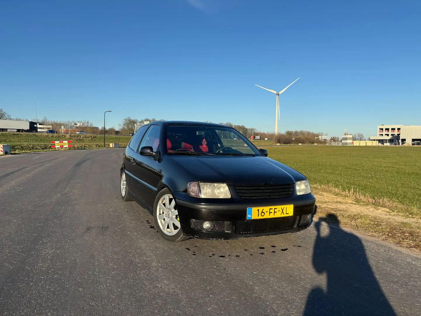 Volkswagen Polo 1.4-16V Trendline Negru - 1