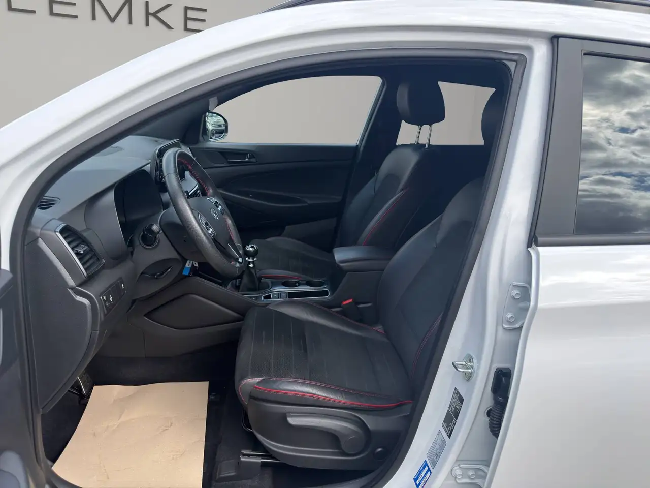 Hyundai TUCSON 1.6 T-GDI N LINE + STANDHEIZUNG + NAVI + AHK WENIG KILOMETER, миниатюра 9