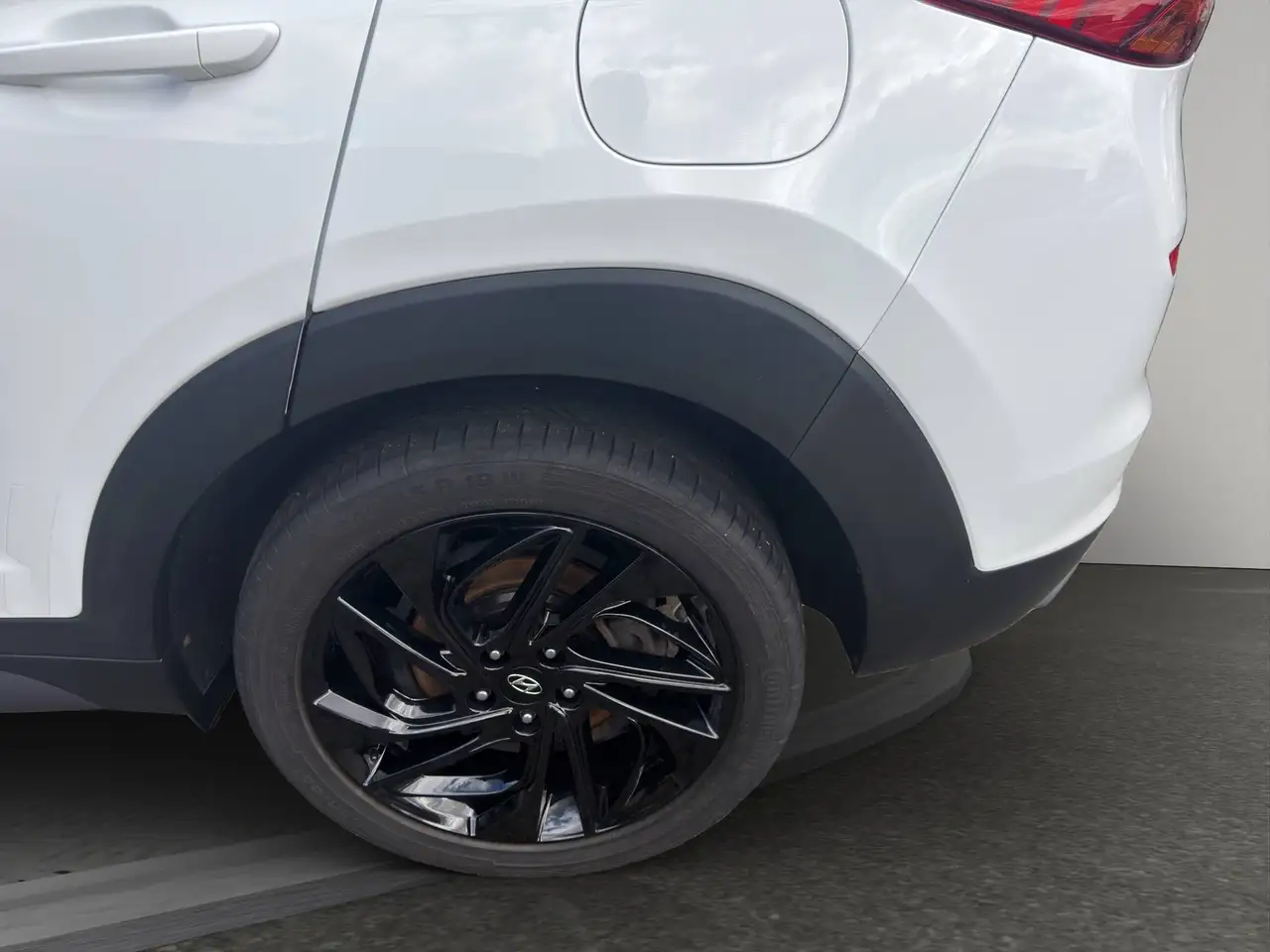 Hyundai TUCSON 1.6 T-GDI N LINE + STANDHEIZUNG + NAVI + AHK WENIG KILOMETER, миниатюра 22