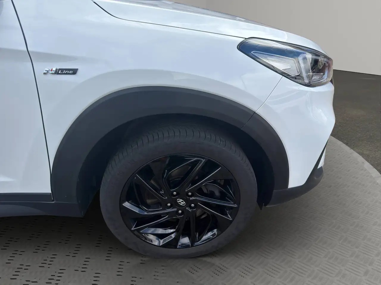 Hyundai TUCSON 1.6 T-GDI N LINE + STANDHEIZUNG + NAVI + AHK WENIG KILOMETER, миниатюра 21